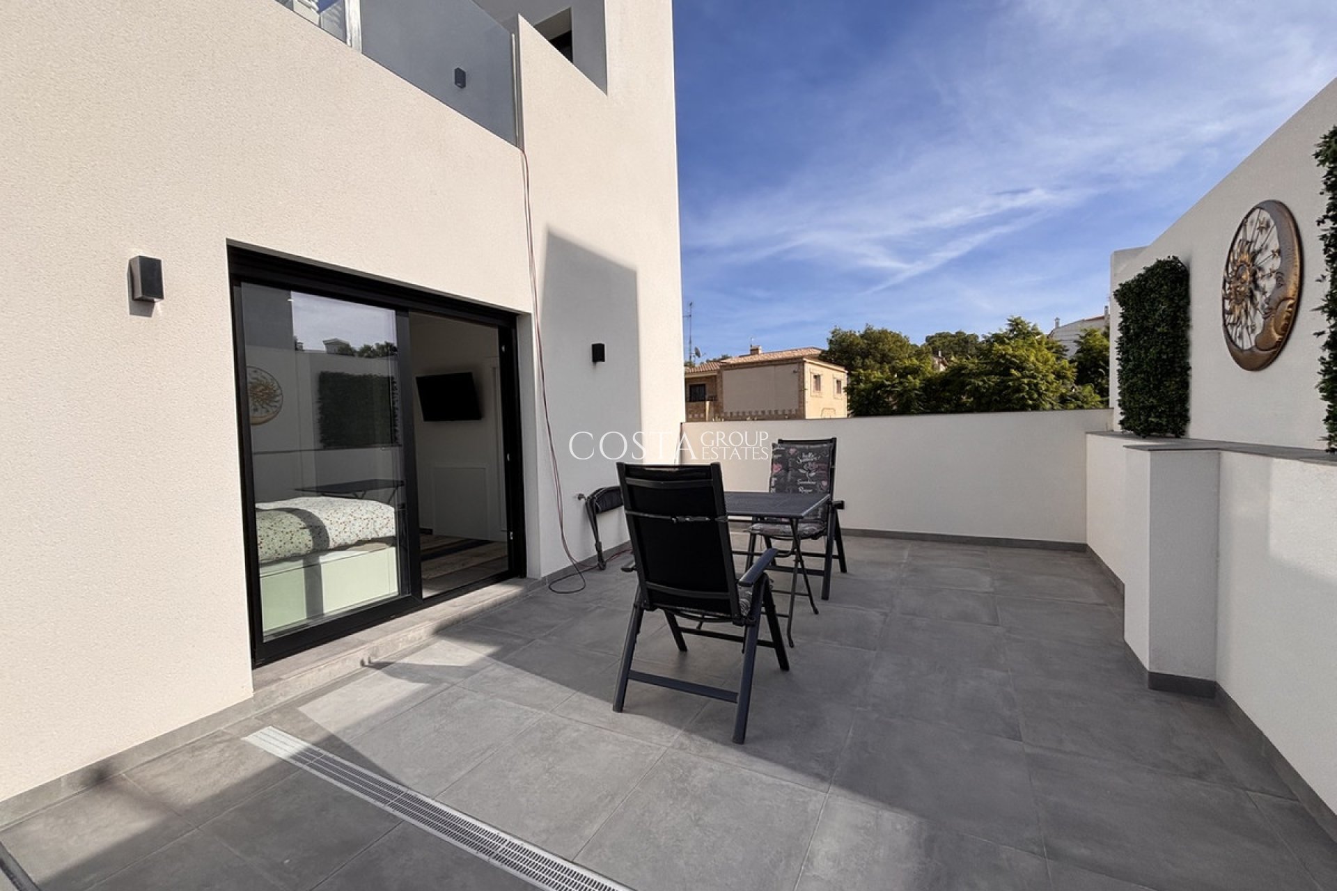 Resale - Villa -
Orihuela Costa - Villamartin