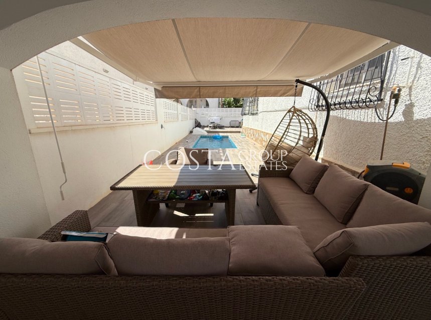 Resale - Villa -
Orihuela Costa - Villamartin