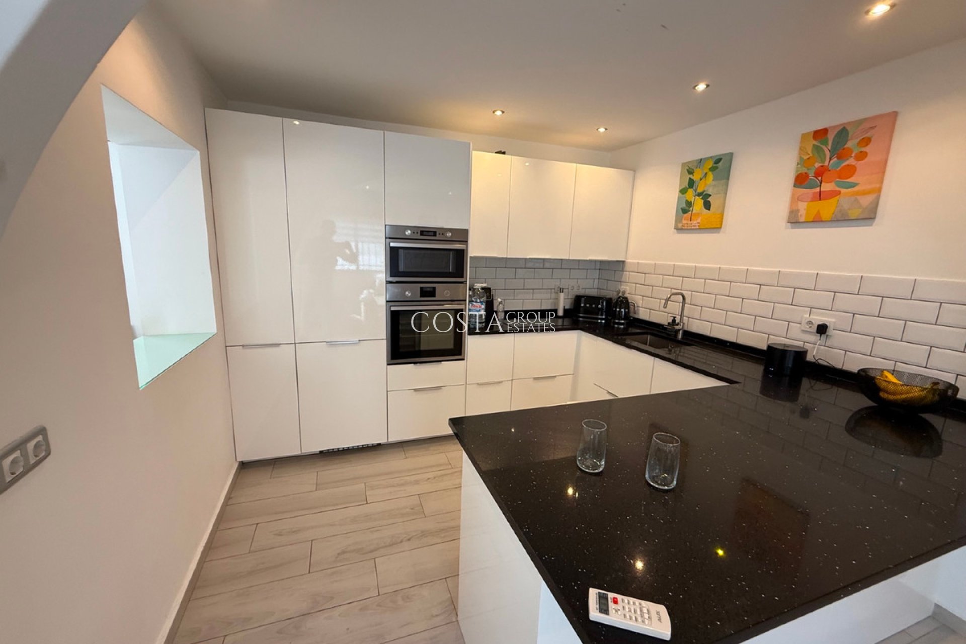 Resale - Villa -
Orihuela Costa - Villamartin