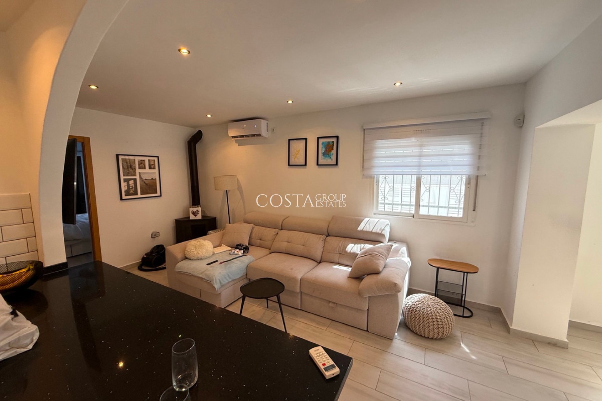 Resale - Villa -
Orihuela Costa - Villamartin