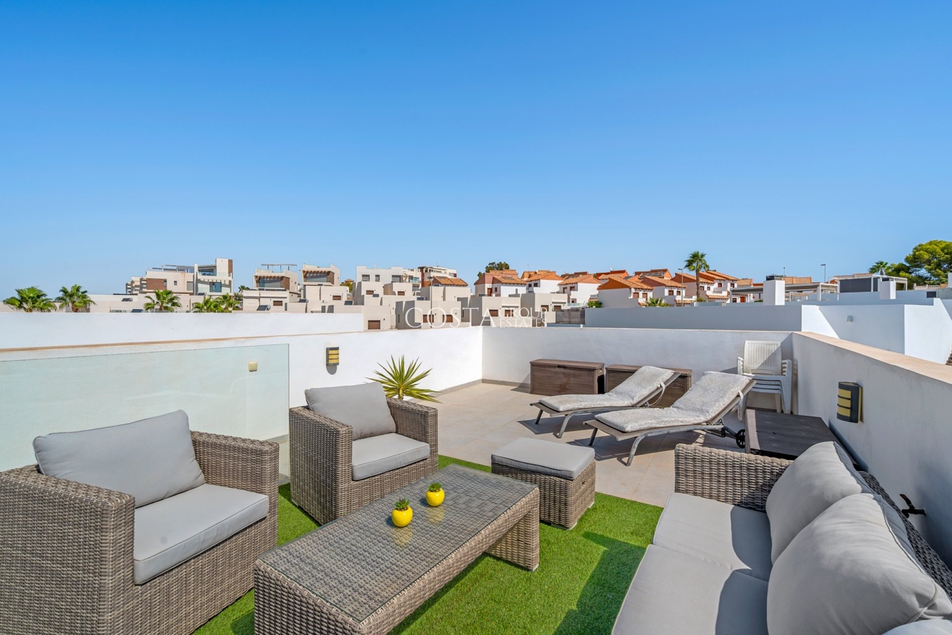 Resale - Villa -
Orihuela Costa - Villamartín