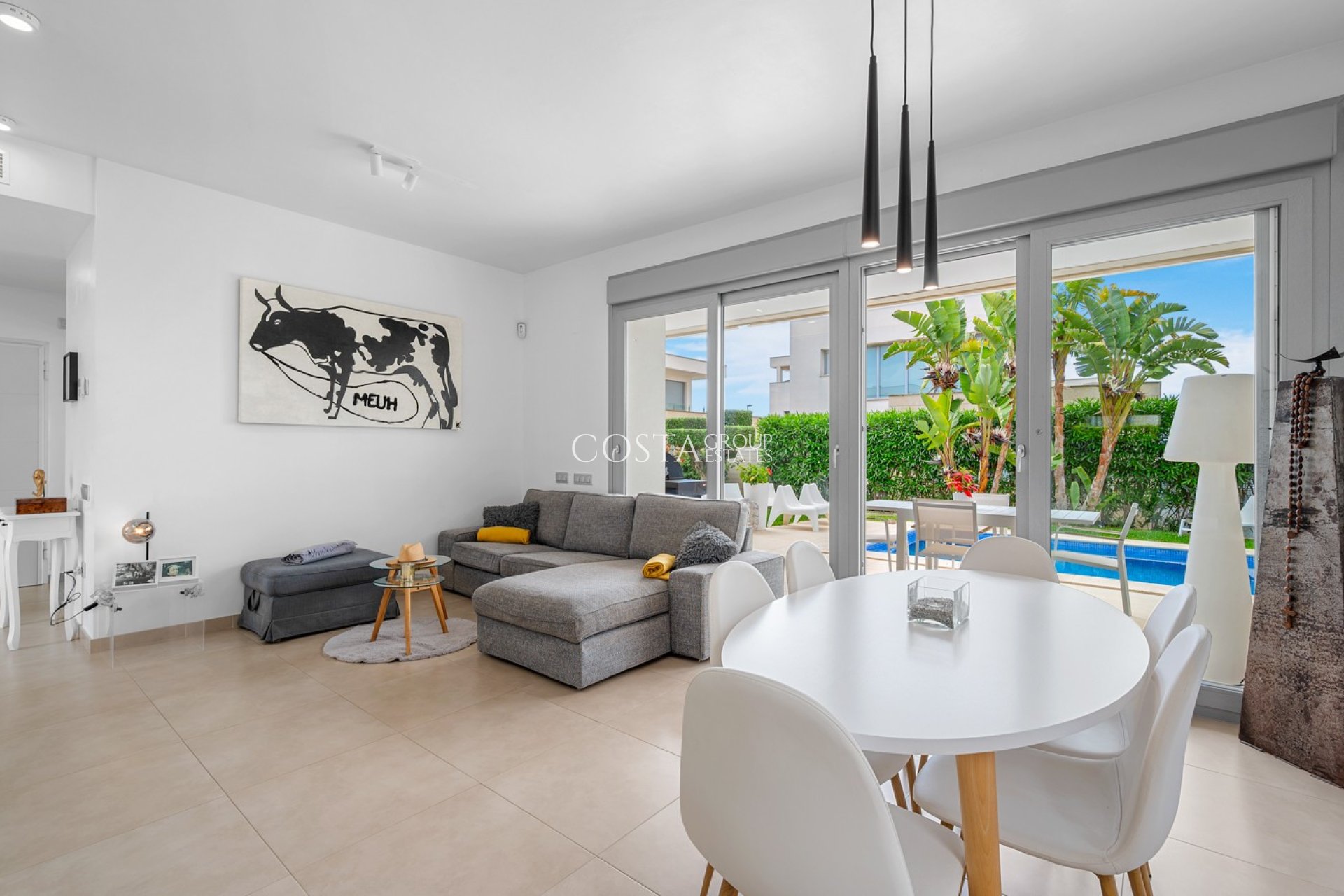 Resale - Villa -
Orihuela Costa - Vistabella Golf