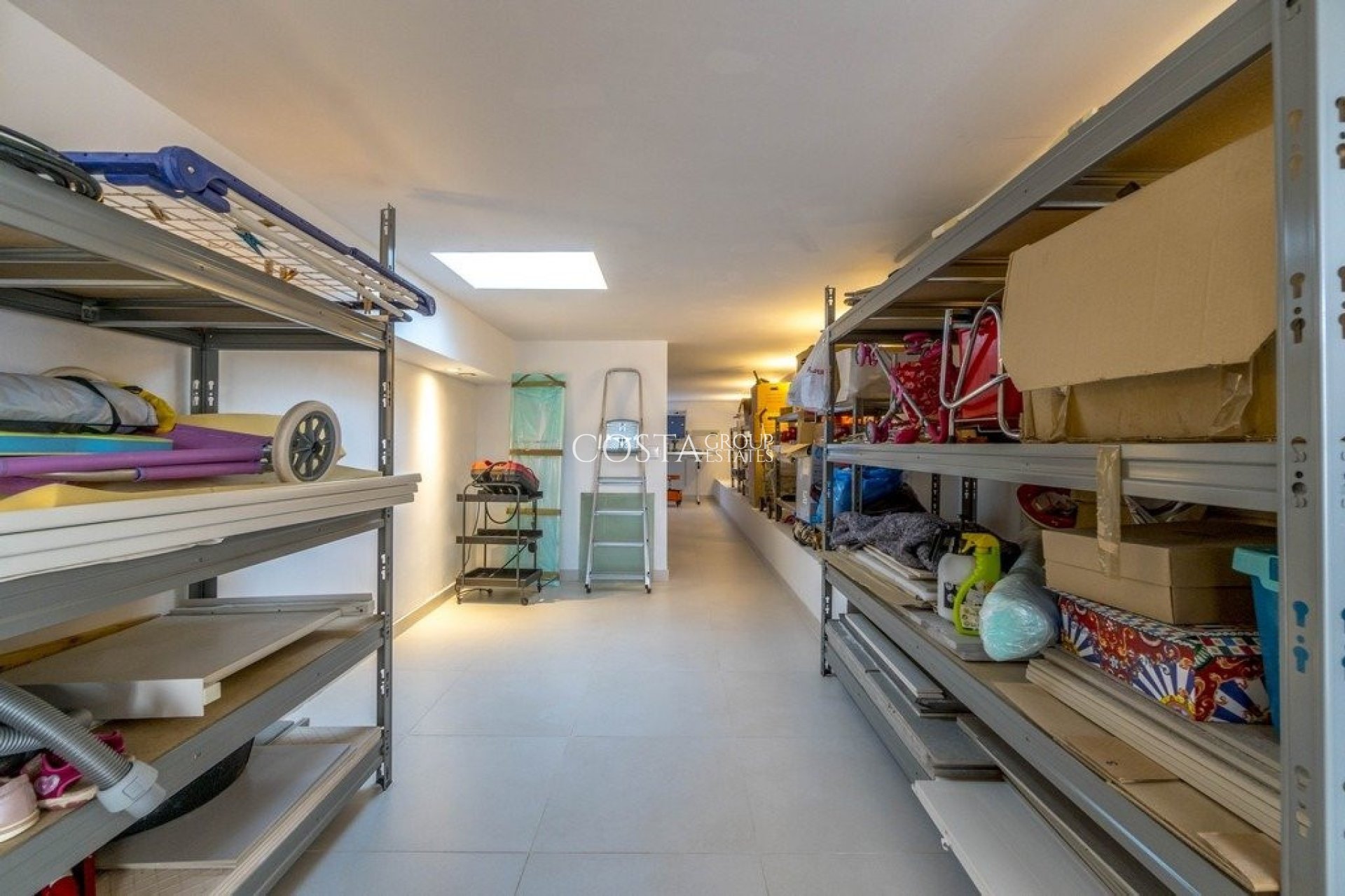 Resale - Villa -
Orihuela Costa