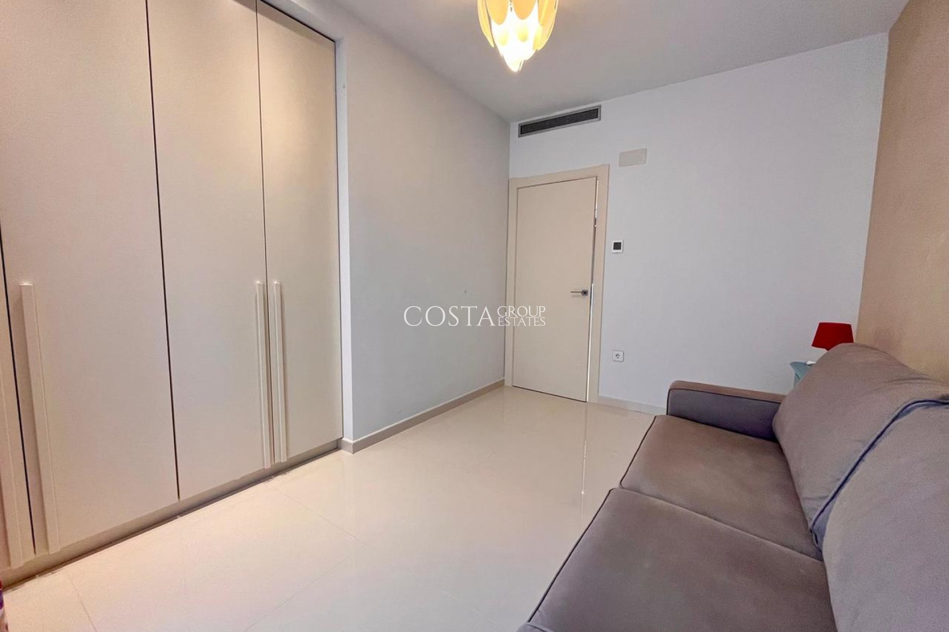 Resale - Villa -
Orihuela - Dehesa de Campoamor