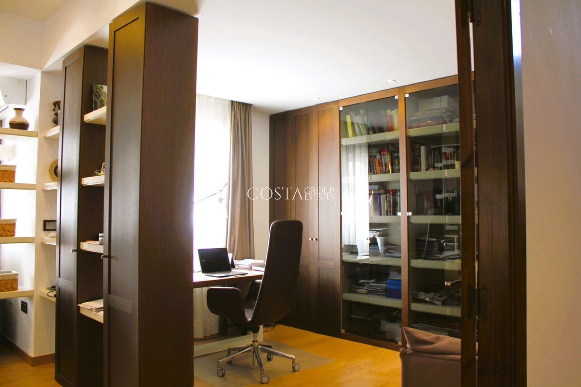 Resale - Villa -
Orihuela - Dehesa de Campoamor