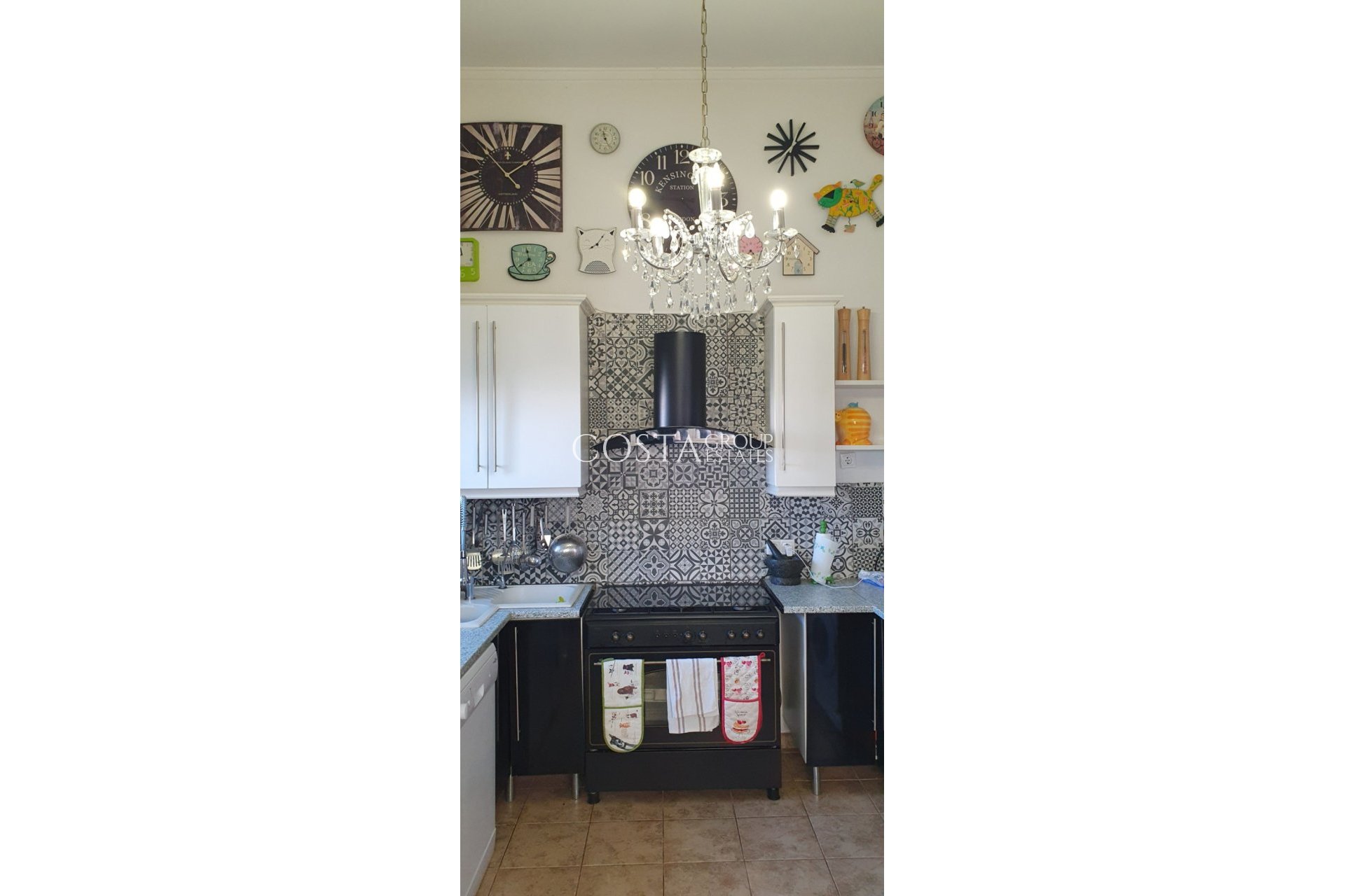 Resale - Villa -
Orihuela - La Florida