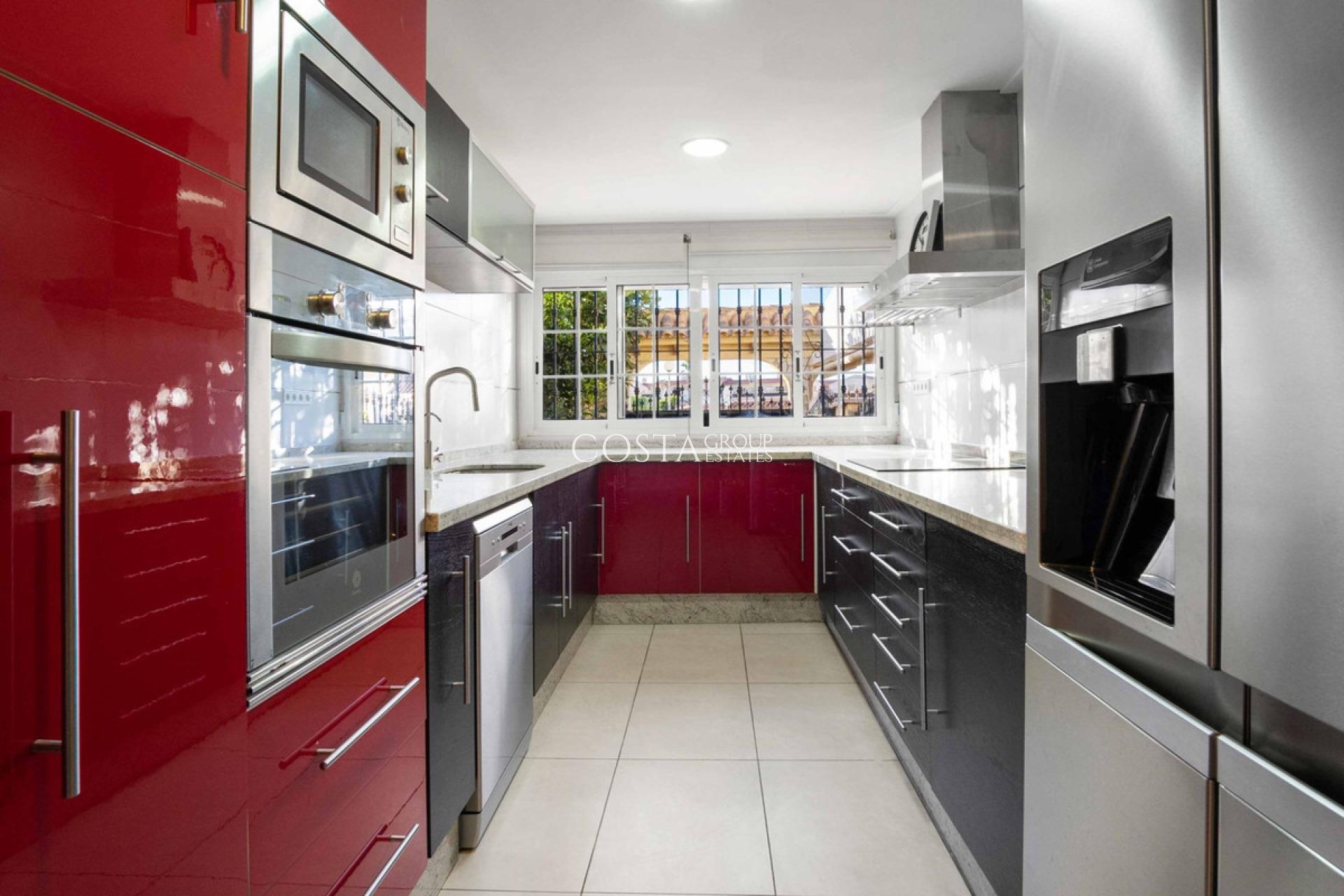 Resale - Villa -
Orihuela - La Florida