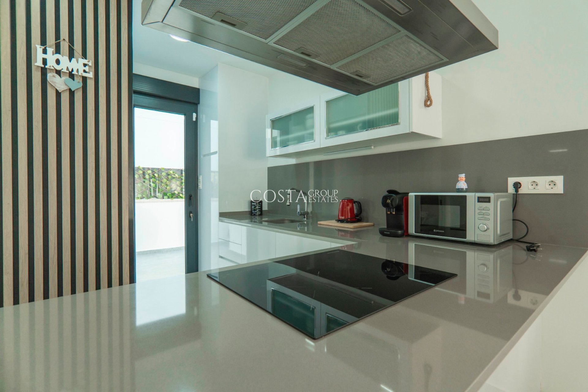 Resale - Villa -
Orihuela - La Florida