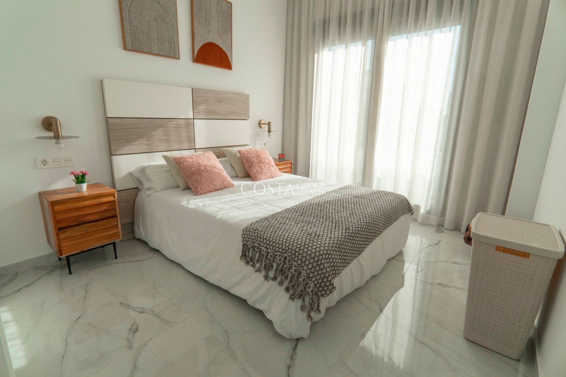 Resale - Villa -
Orihuela - La Florida