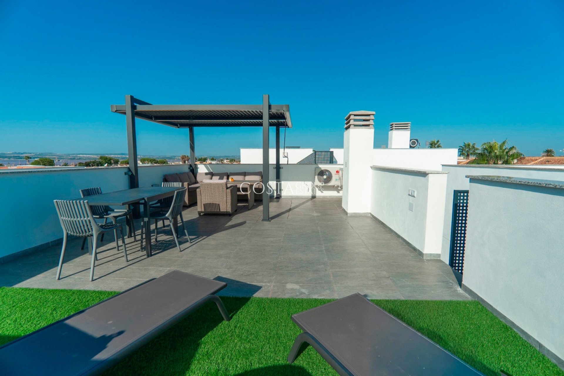 Resale - Villa -
Orihuela - La Florida