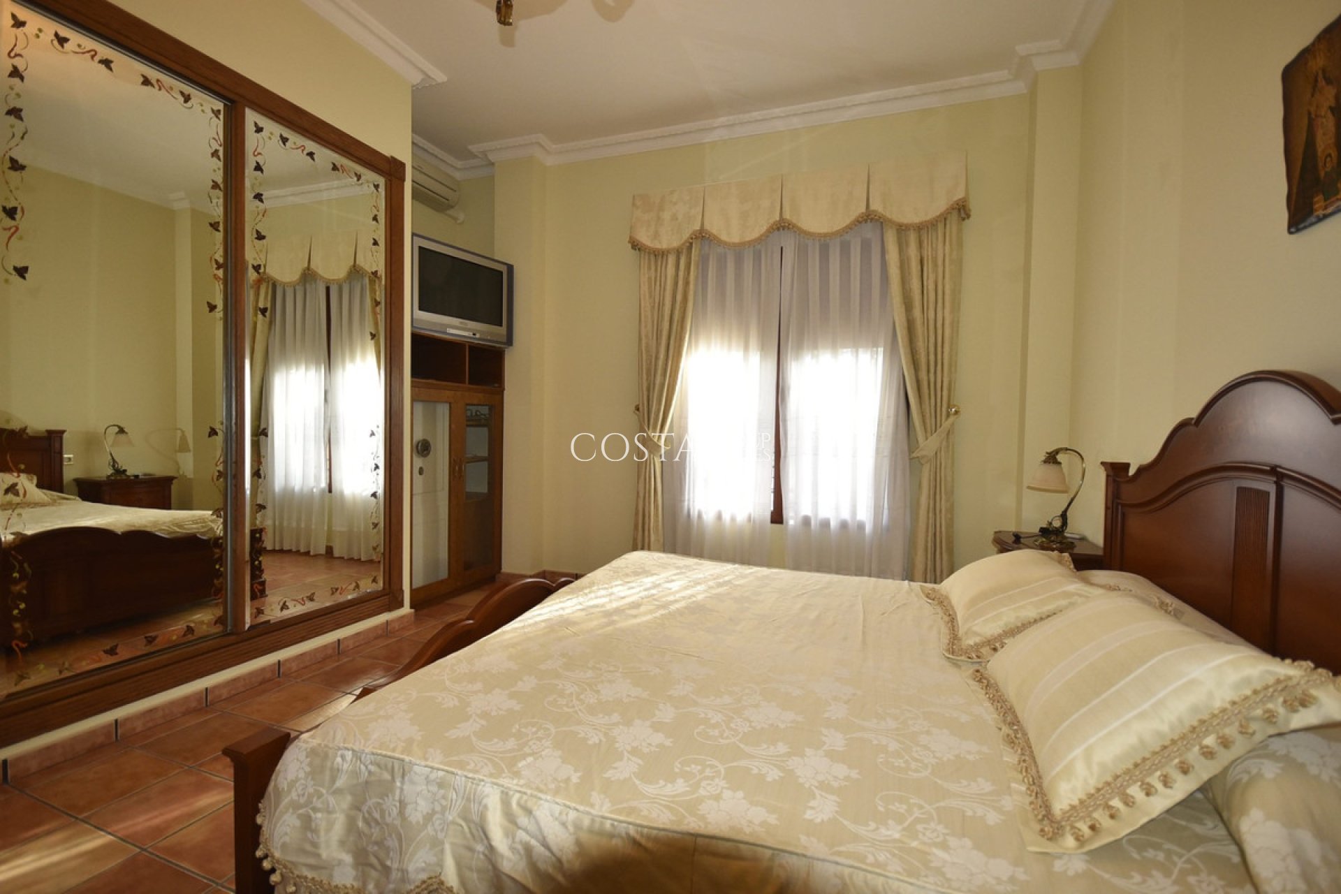 Resale - Villa -
Orihuela - La Matanza