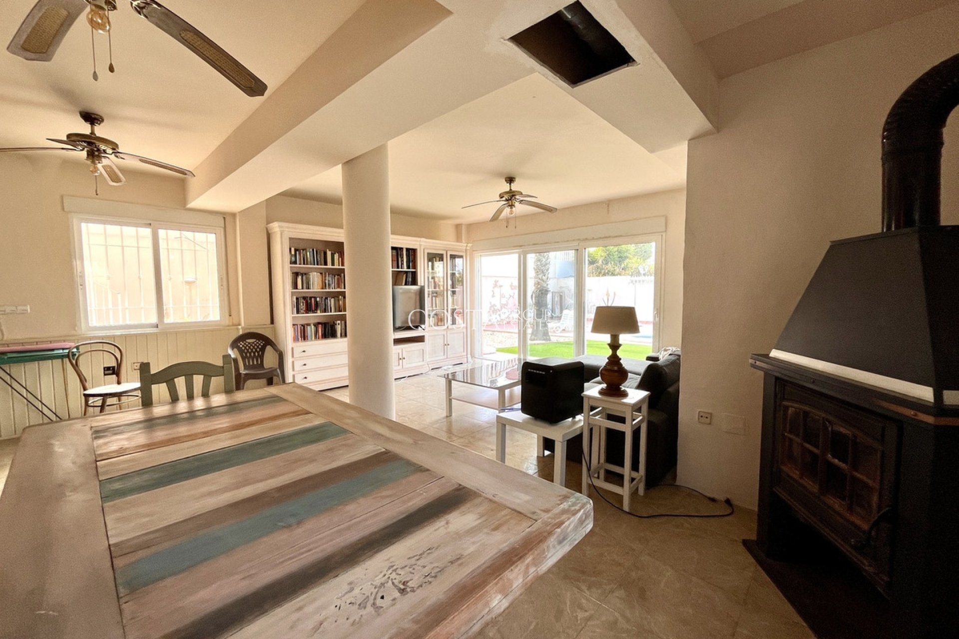 Resale - Villa -
Orihuela - La Zenia