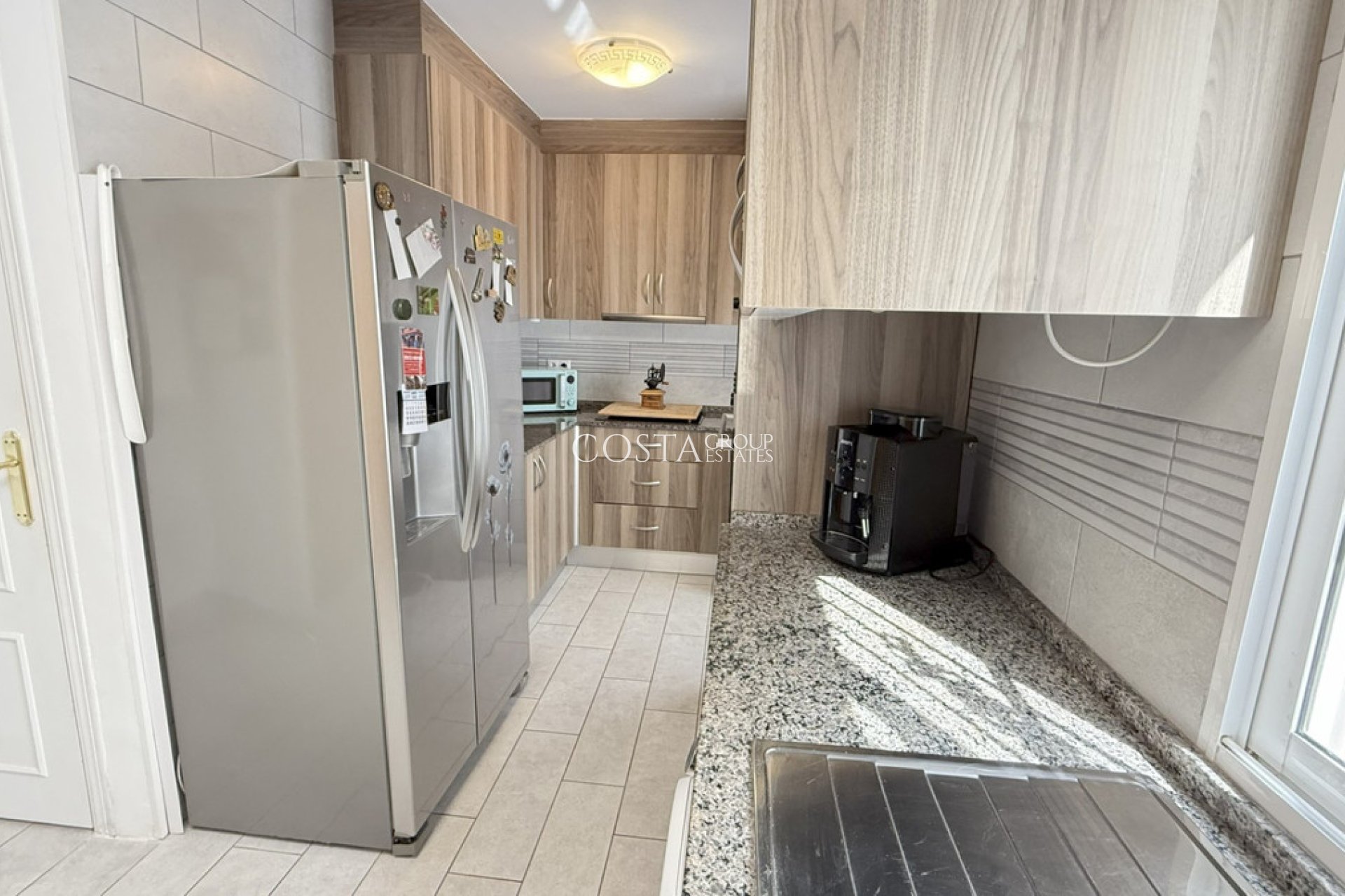 Resale - Villa -
Orihuela - La Zenia