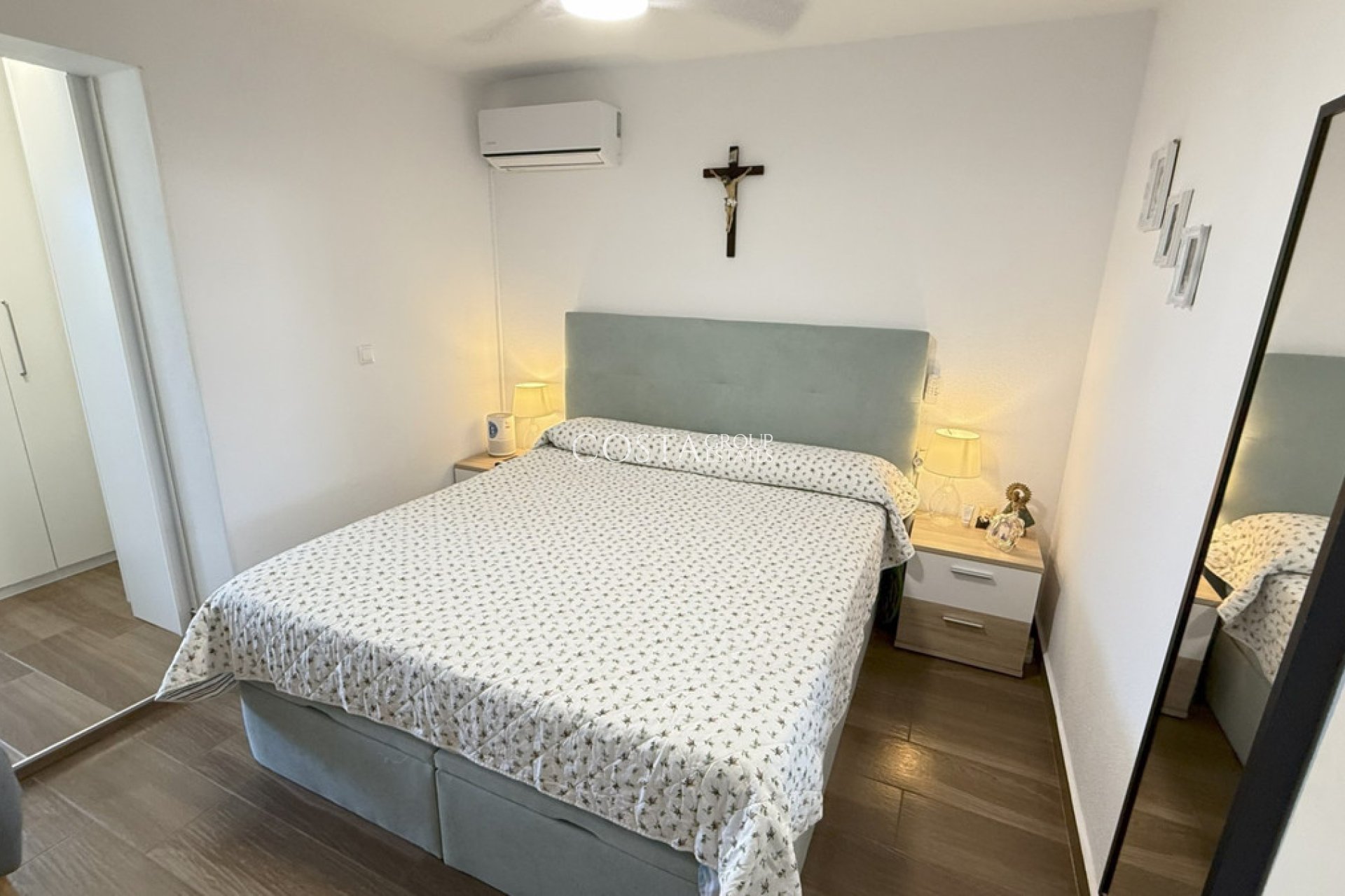 Resale - Villa -
Orihuela - La Zenia