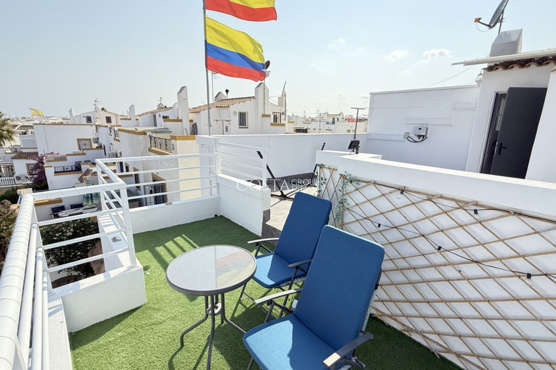 Resale - Villa -
Orihuela - La Zenia