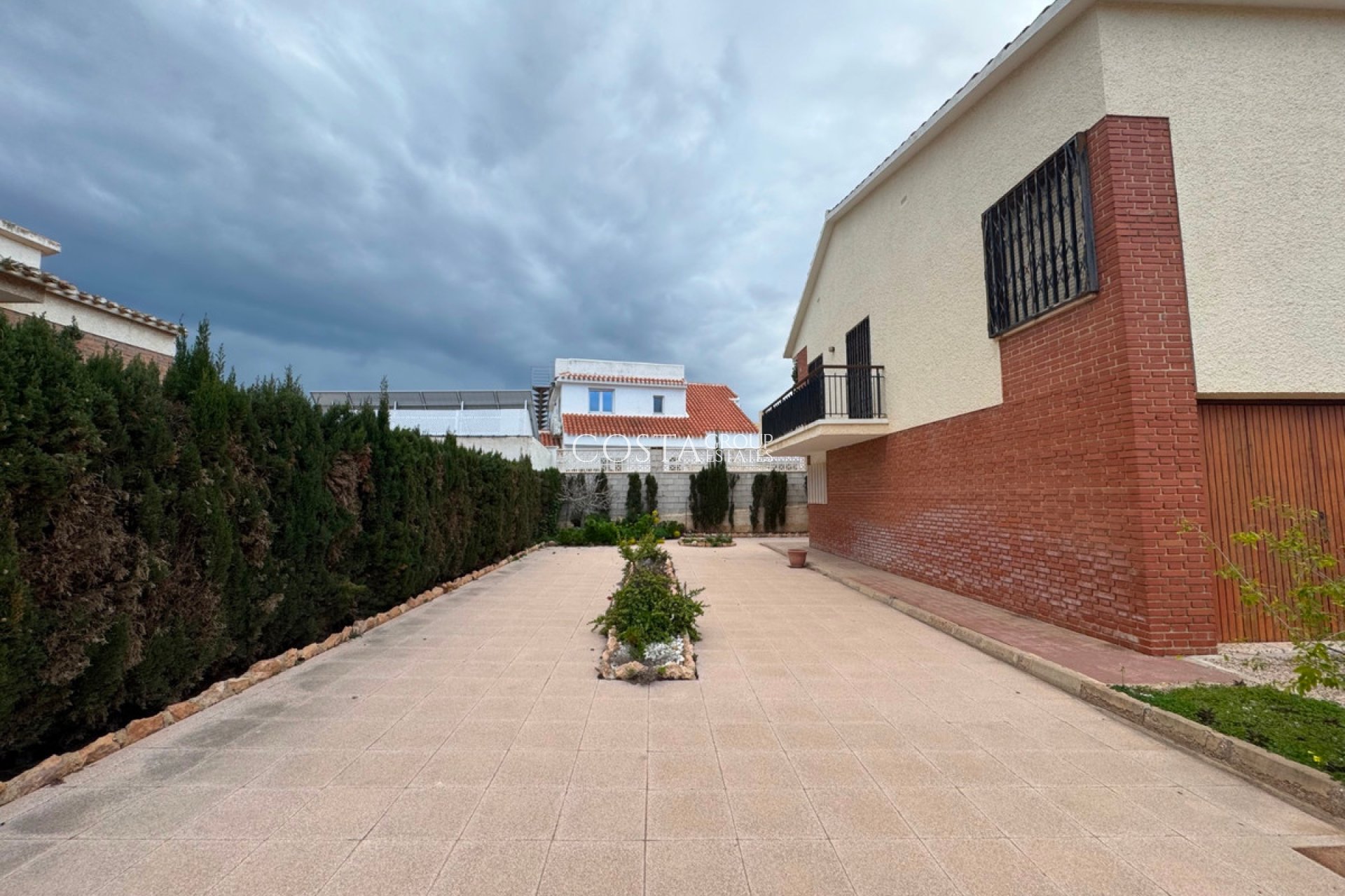 Resale - Villa -
Orihuela - La Zenia