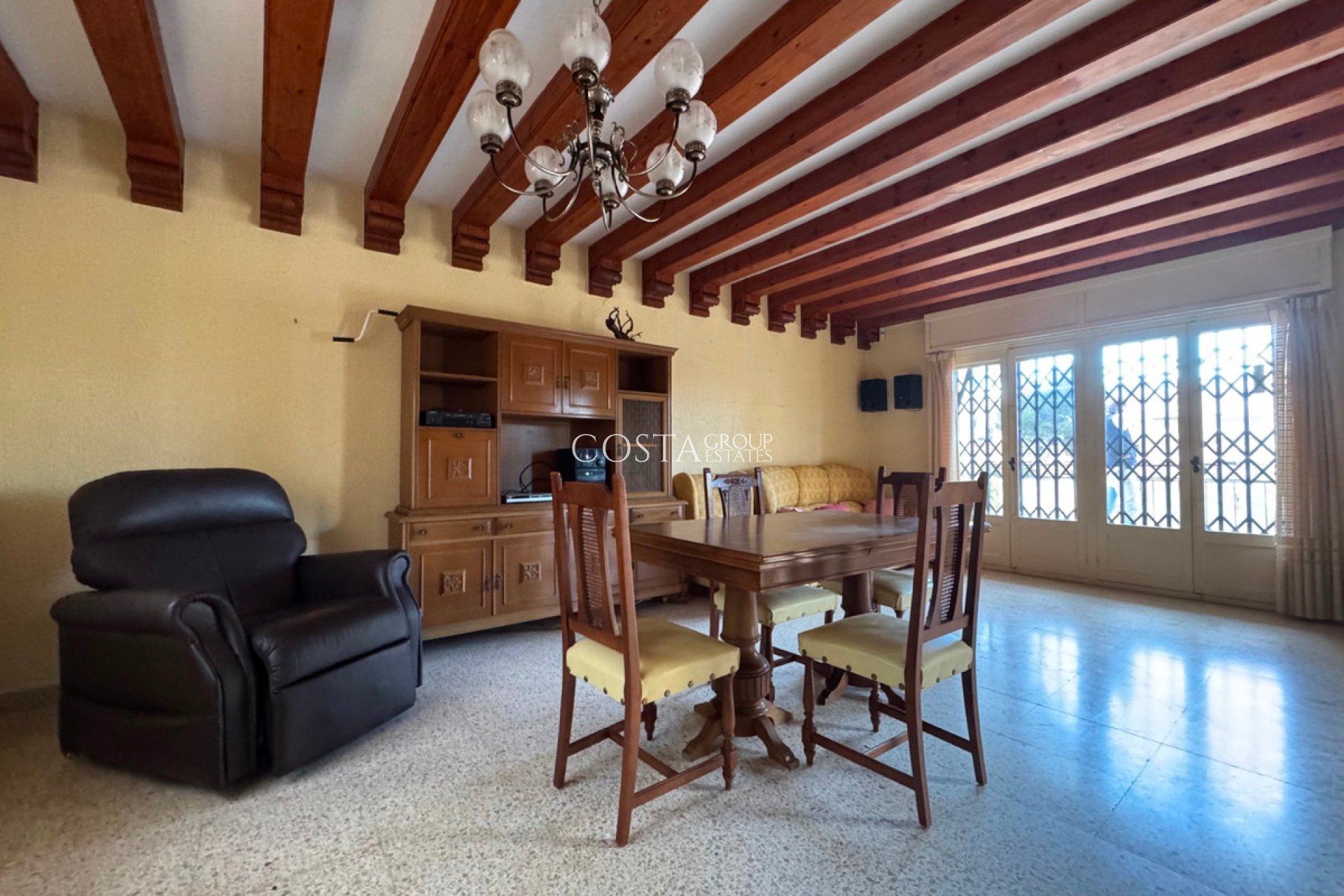 Resale - Villa -
Orihuela - La Zenia