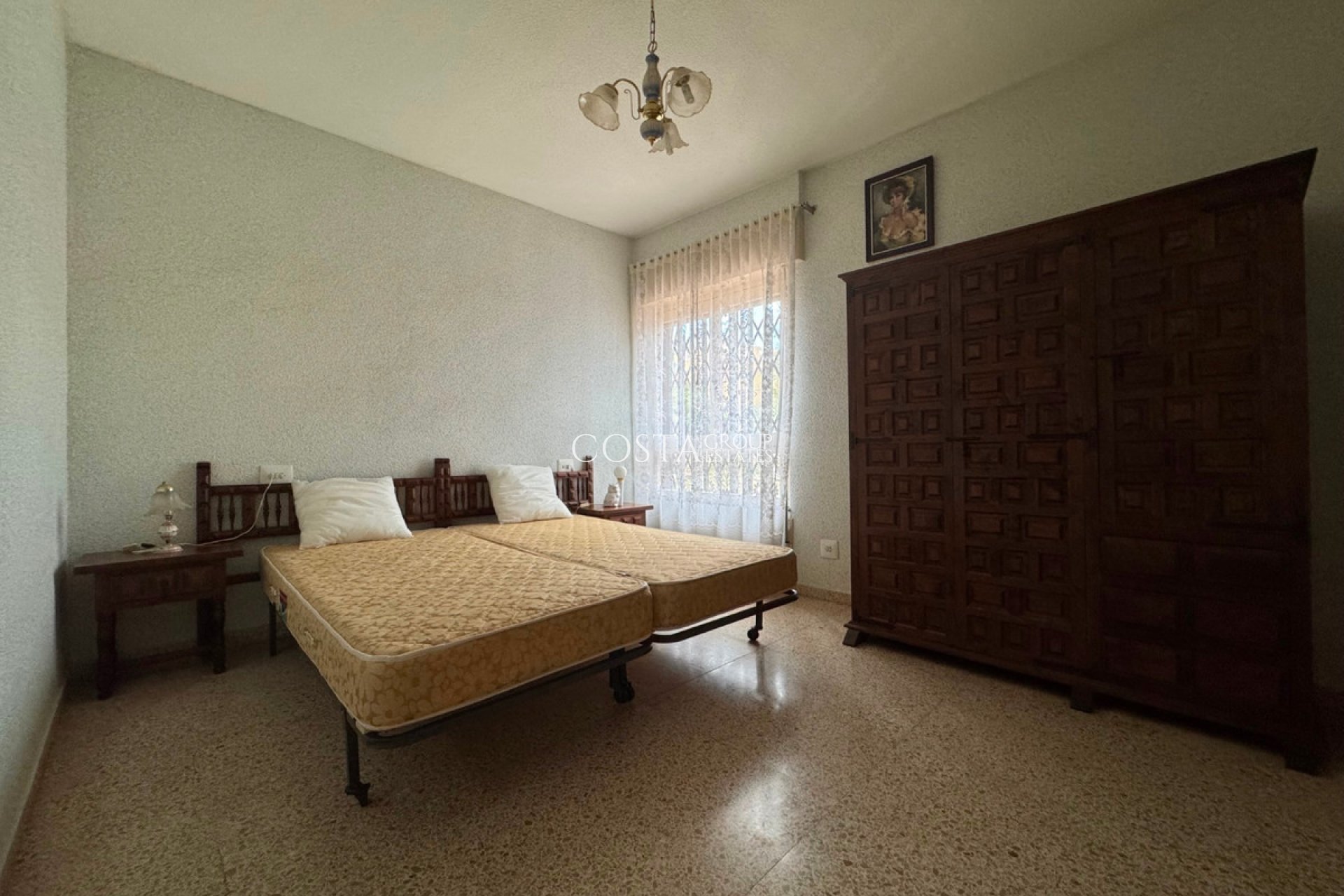 Resale - Villa -
Orihuela - La Zenia