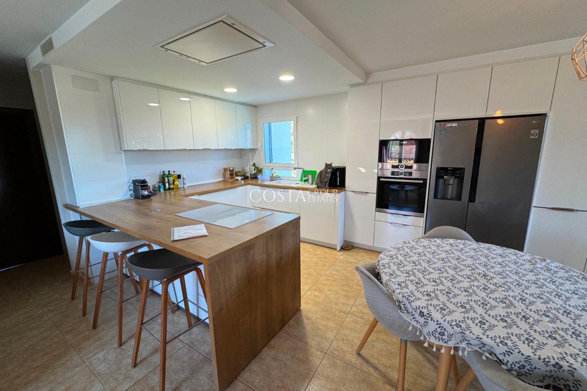 Resale - Villa -
Orihuela - La Zenia