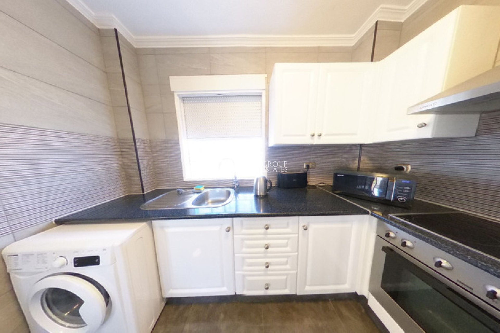 Resale - Villa -
Orihuela - La Zenia