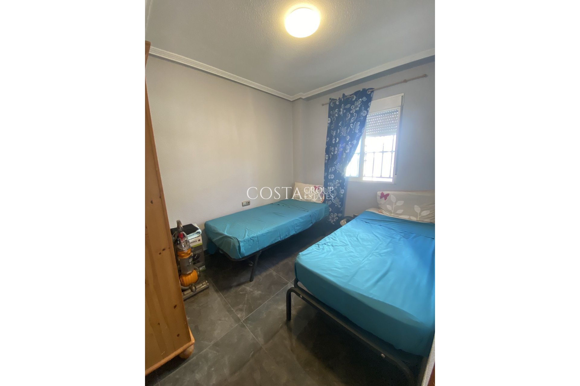 Resale - Villa -
Orihuela - La Zenia