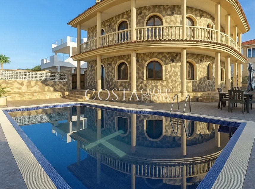 Resale - Villa -
Orihuela - La Zenia