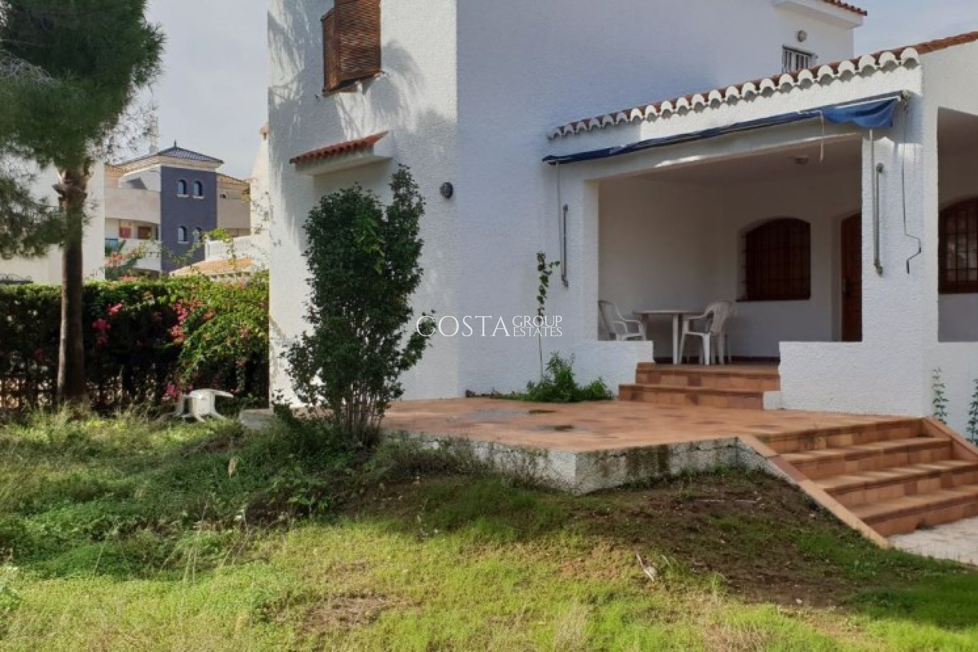 Resale - Villa -
Orihuela - La Zenia