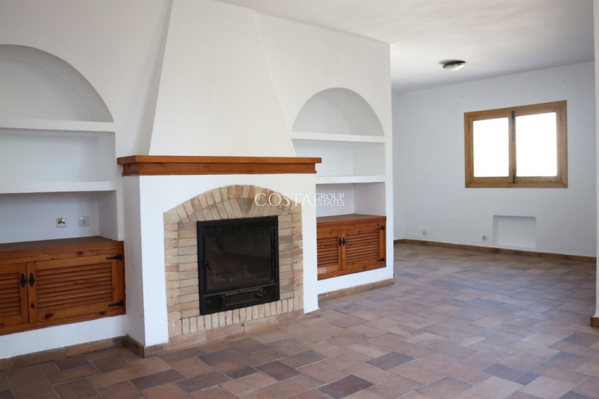 Resale - Villa -
Orihuela - La Zenia