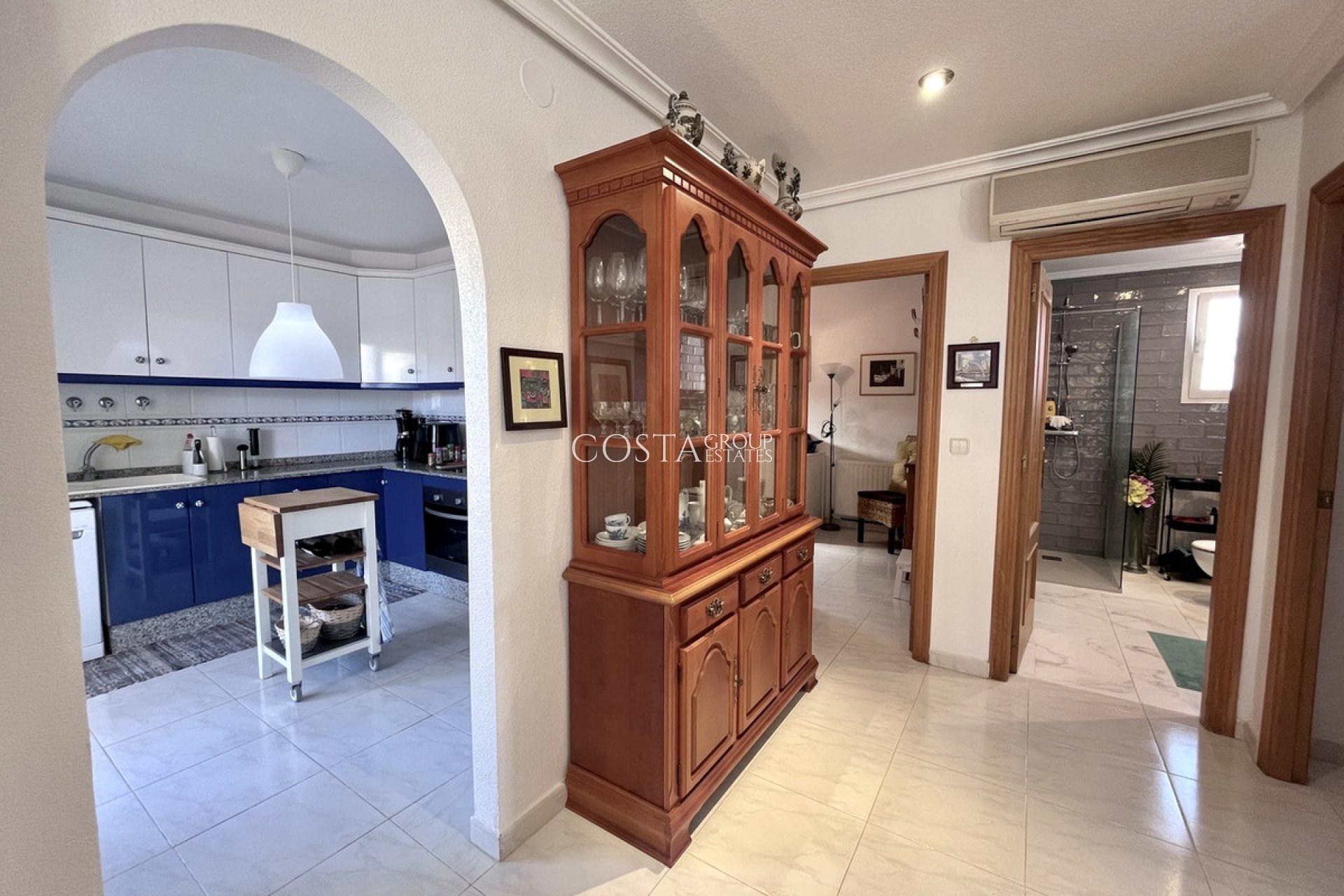 Resale - Villa -
Orihuela - La Zenia