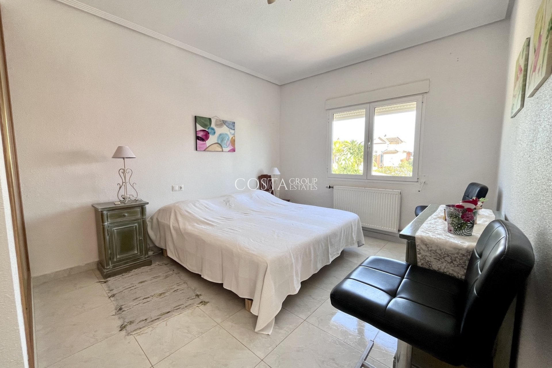 Resale - Villa -
Orihuela - La Zenia