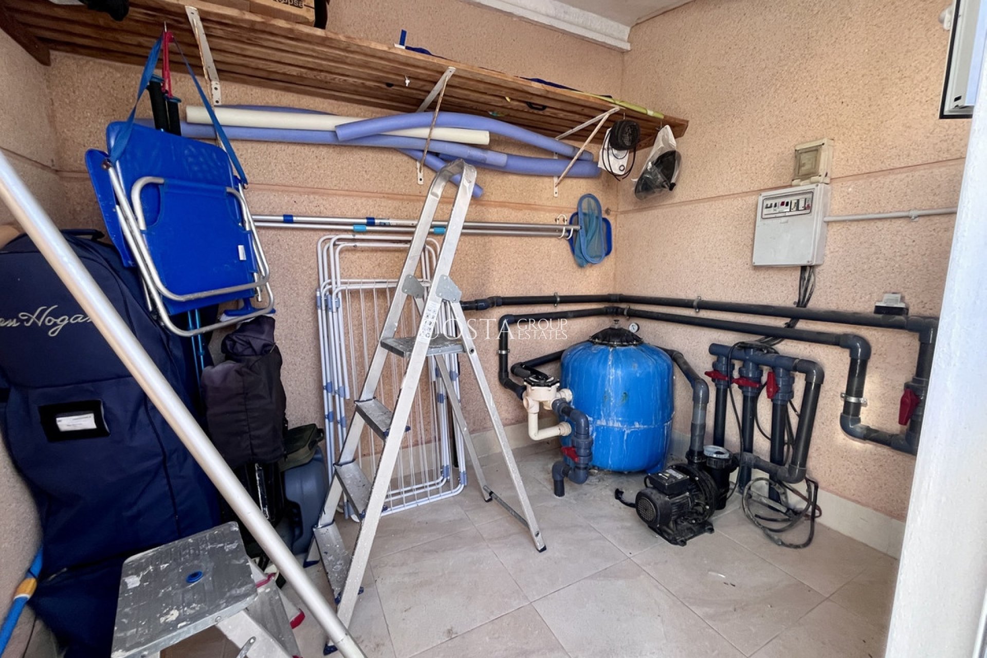 Resale - Villa -
Orihuela - La Zenia