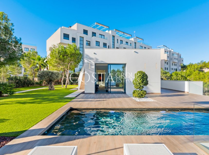 Resale - Villa -
Orihuela - Las Colinas Golf