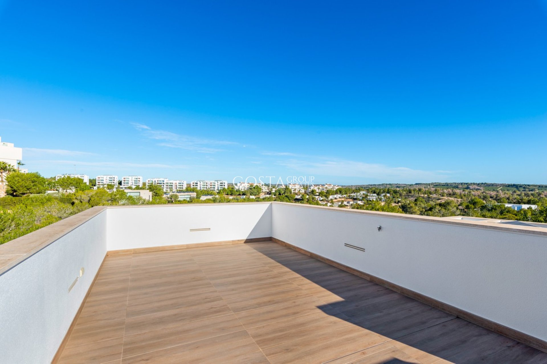 Resale - Villa -
Orihuela - Las Colinas Golf