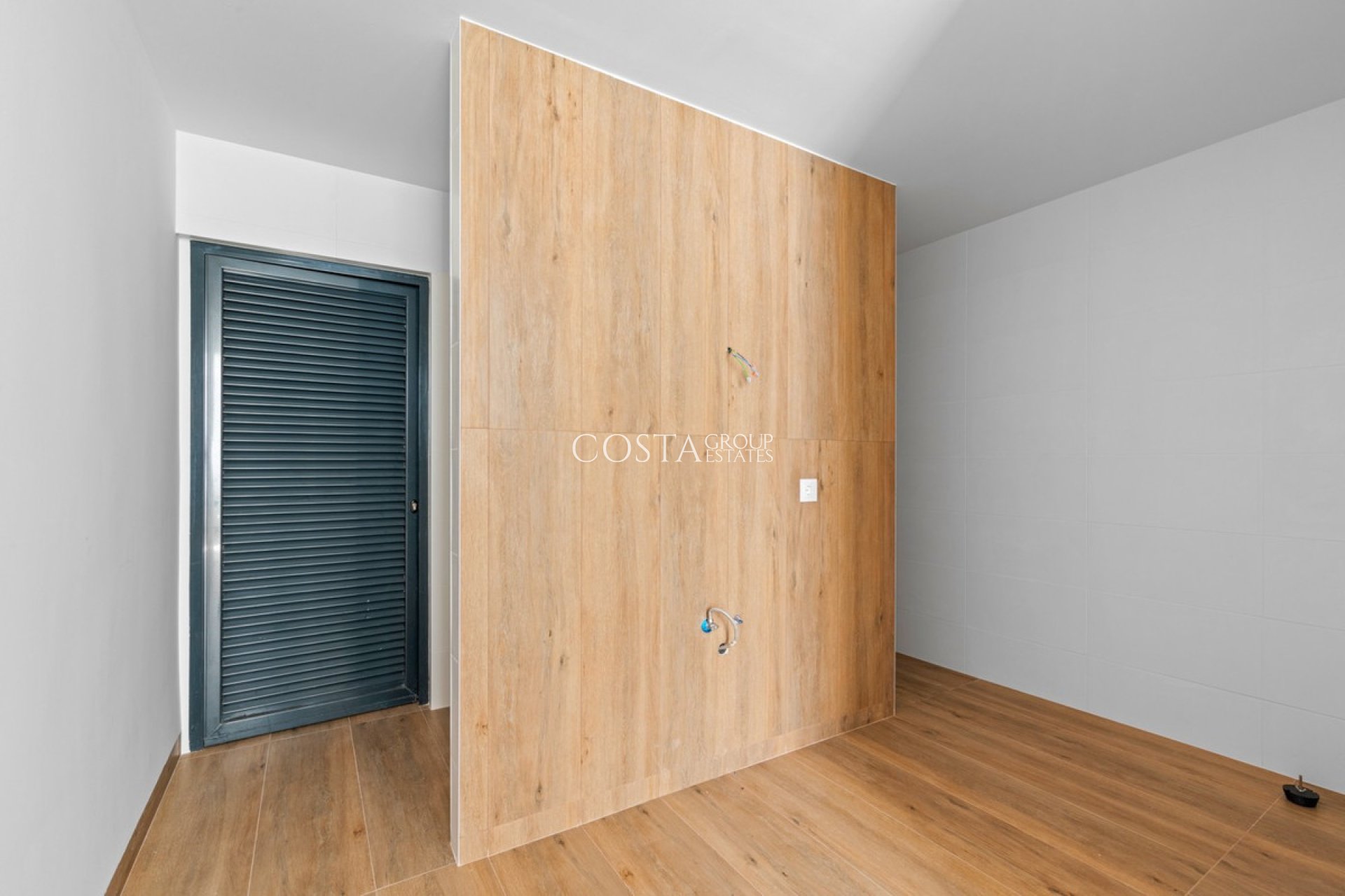 Resale - Villa -
Orihuela - Las Colinas Golf