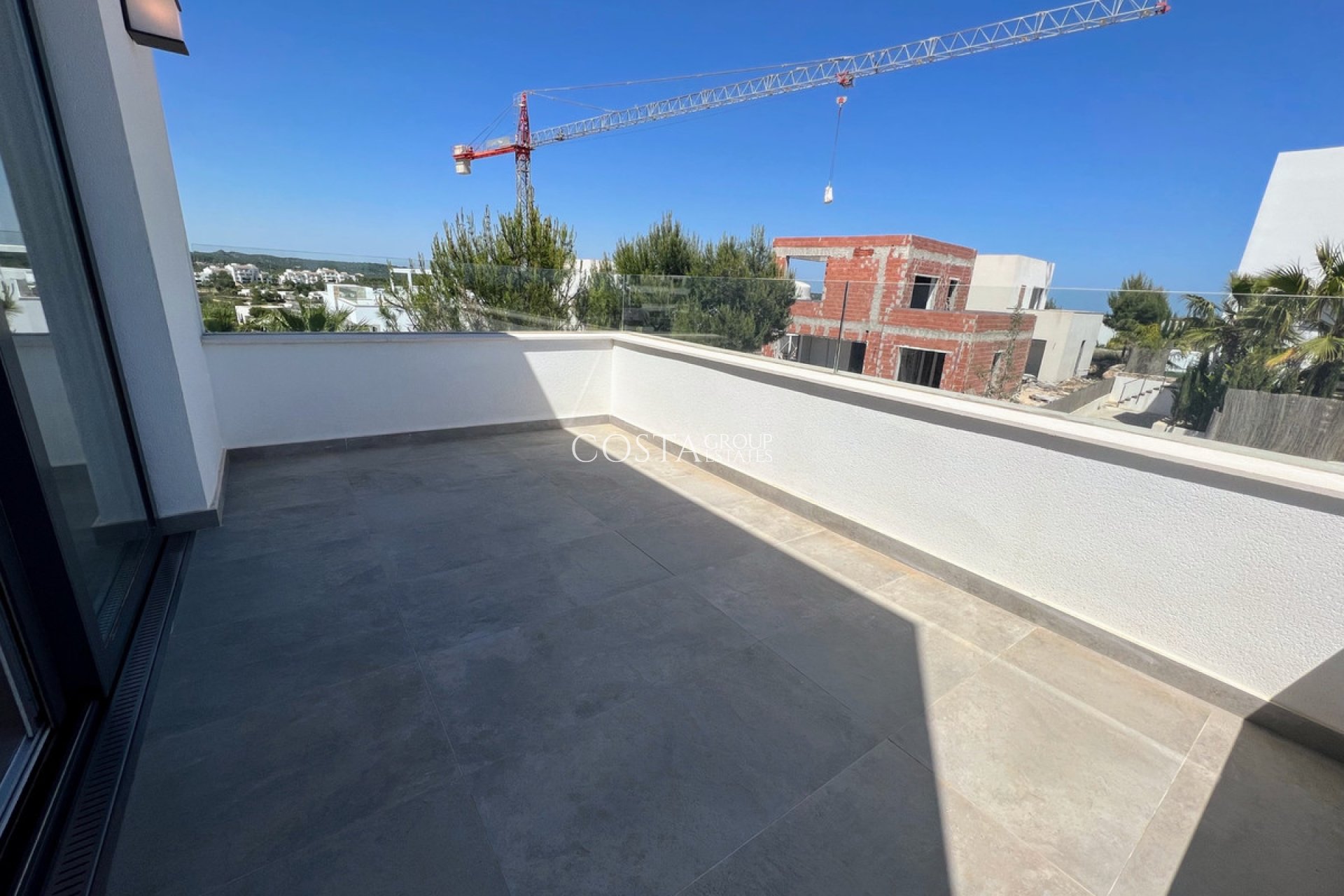 Resale - Villa -
Orihuela - Las Colinas Golf