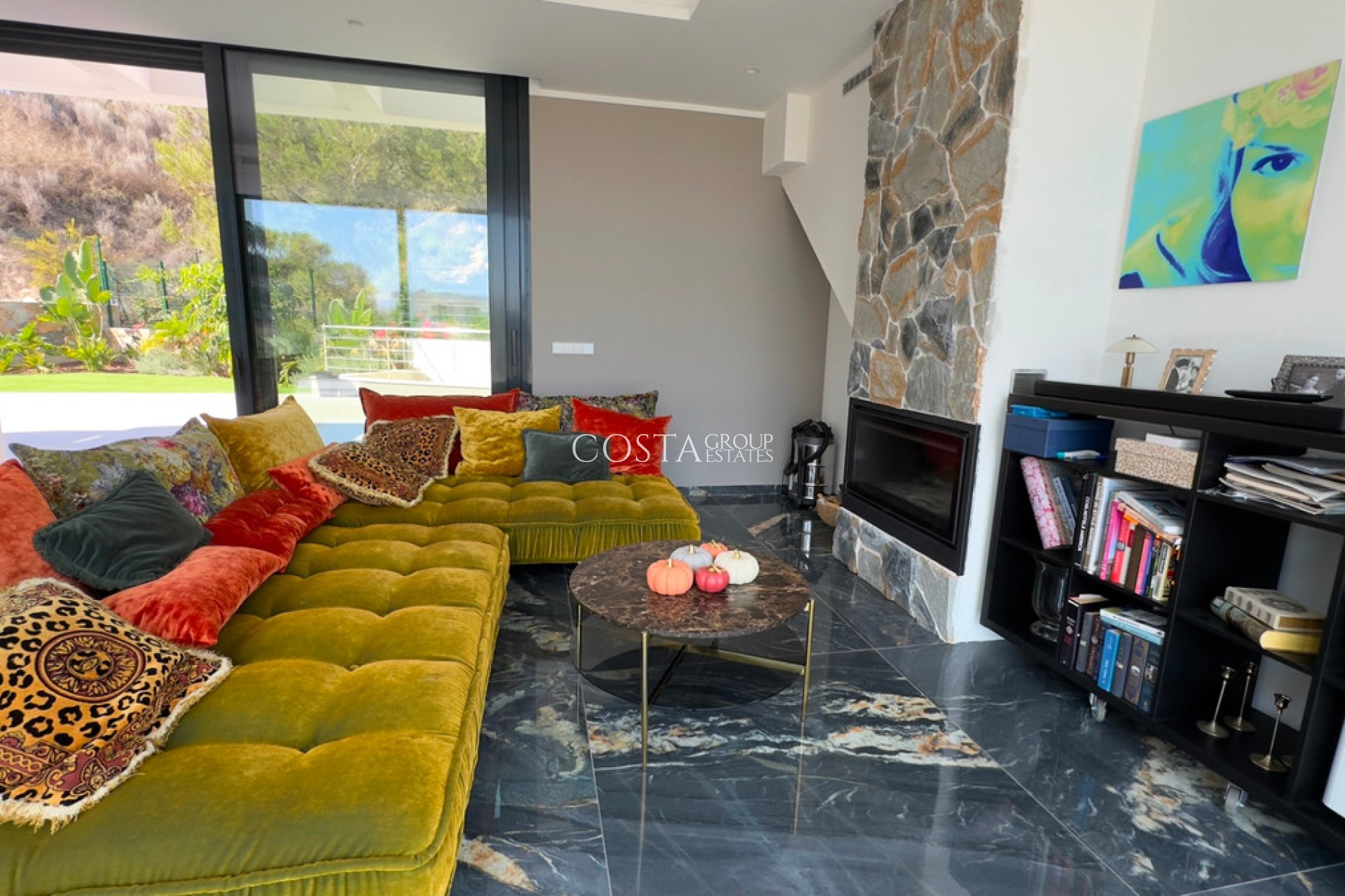 Resale - Villa -
Orihuela - Las Colinas Golf