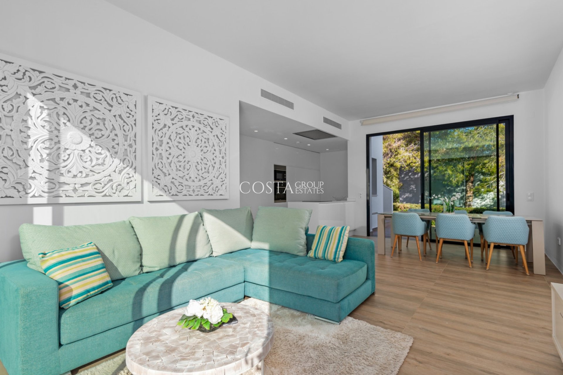 Resale - Villa -
Orihuela - Las Colinas Golf