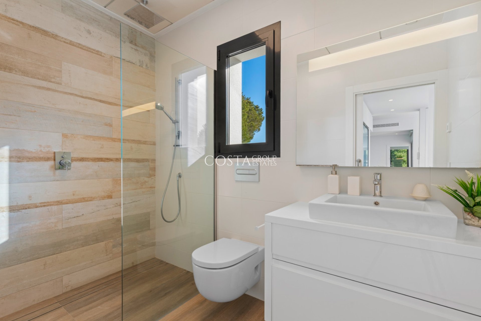 Resale - Villa -
Orihuela - Las Colinas Golf