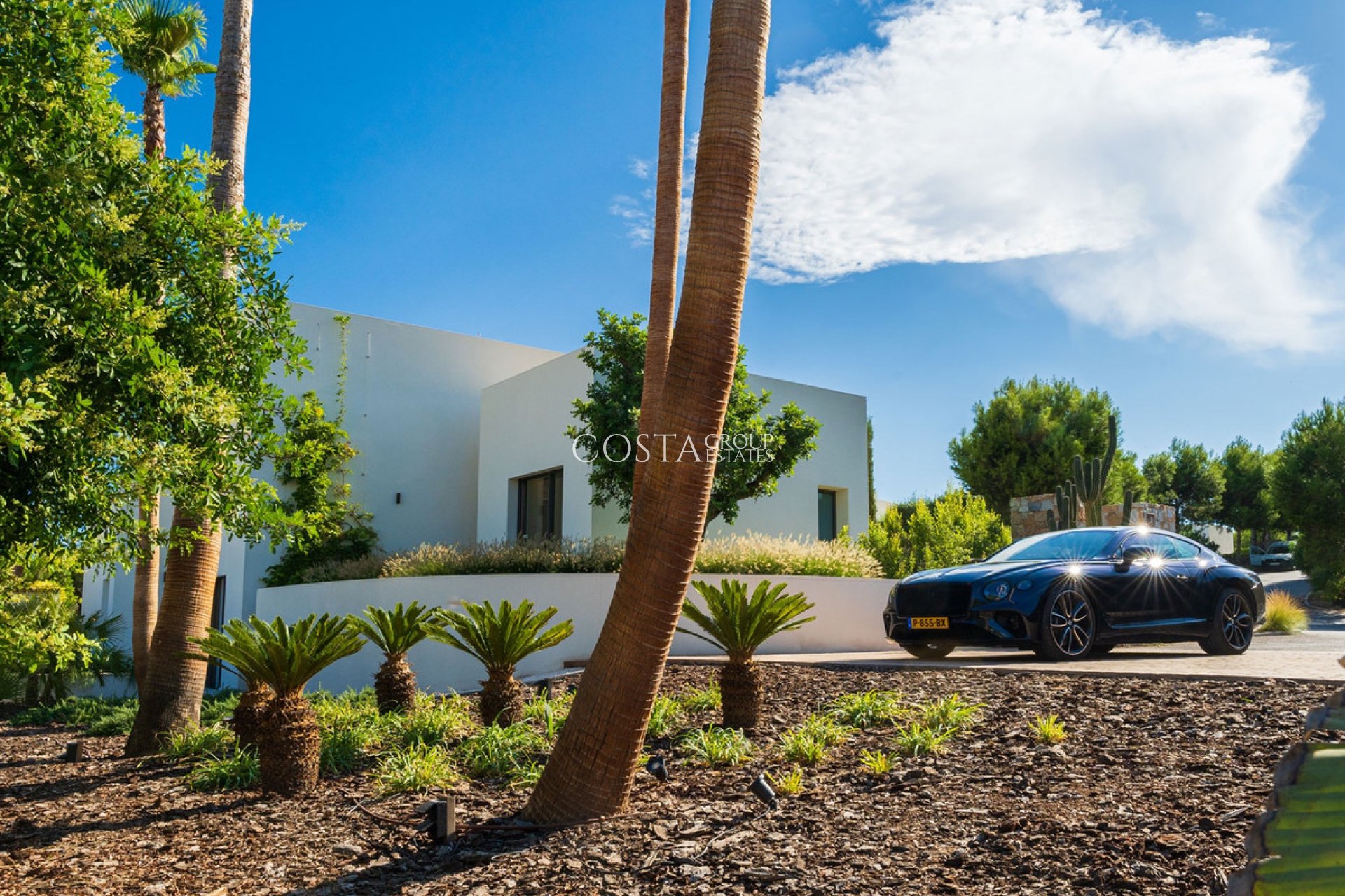 Resale - Villa -
Orihuela - Las Colinas Golf