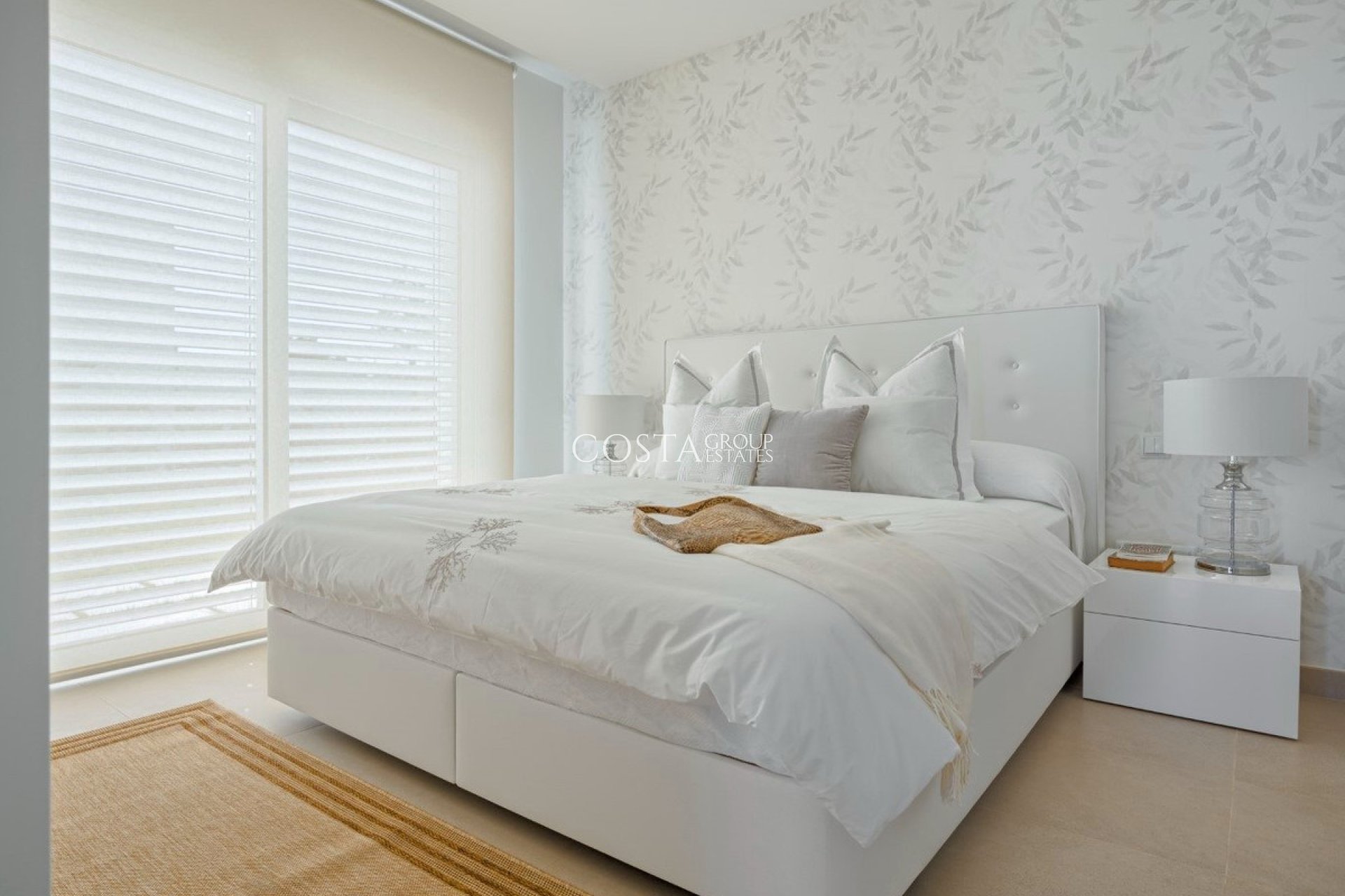 Resale - Villa -
Orihuela - Las Colinas Golf