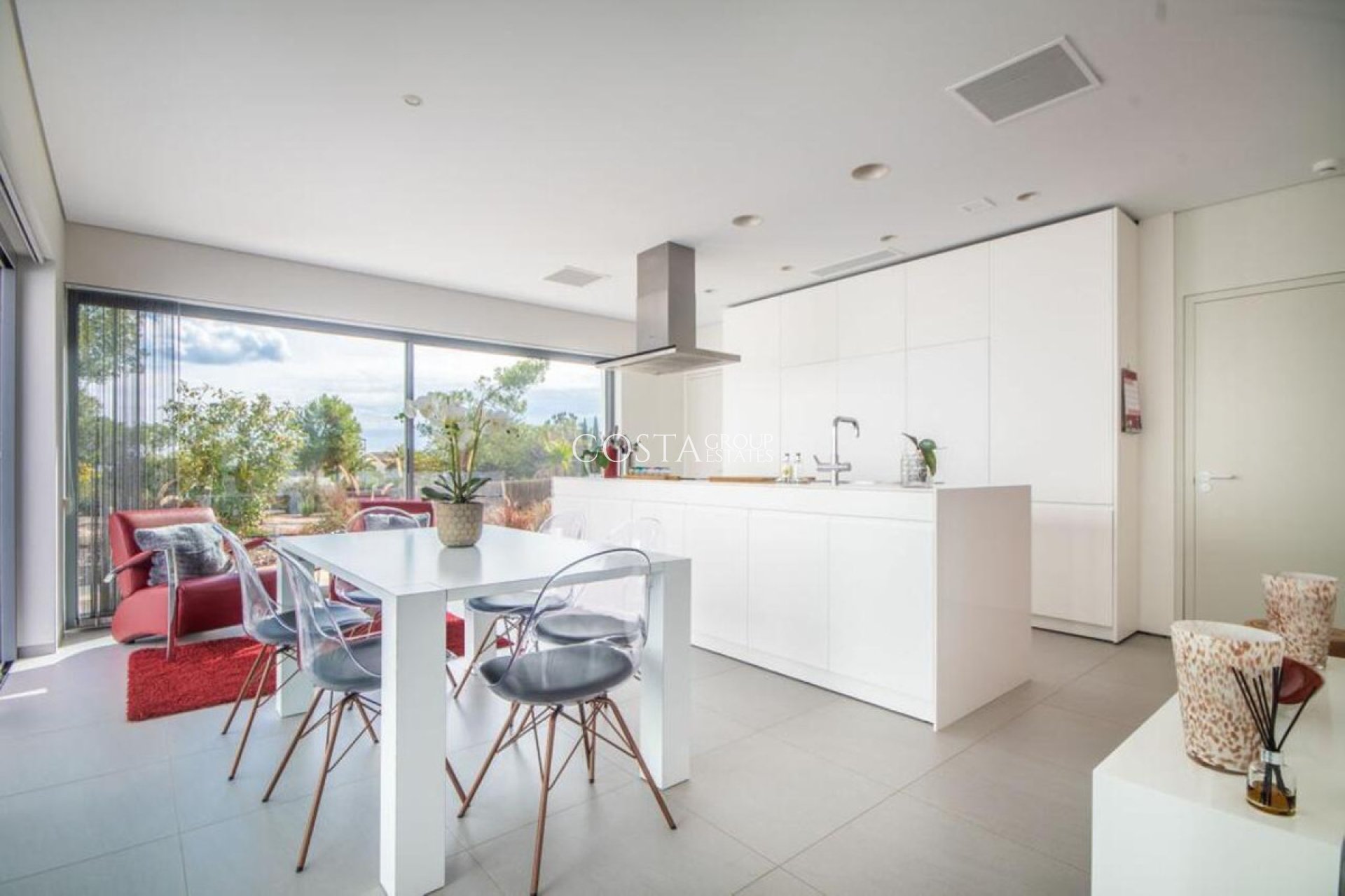 Resale - Villa -
Orihuela - Las Colinas Golf