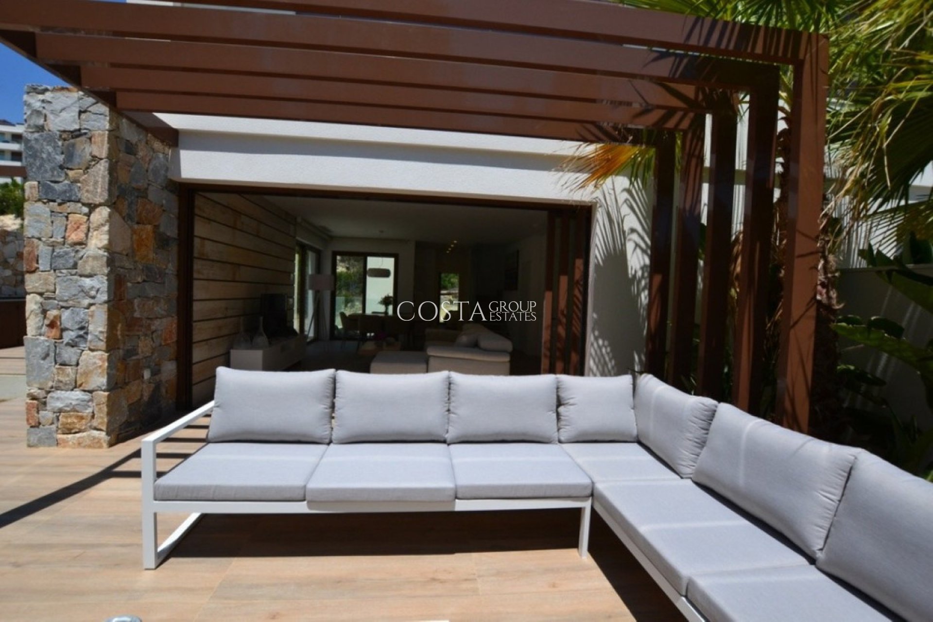 Resale - Villa -
Orihuela - Las Colinas Golf