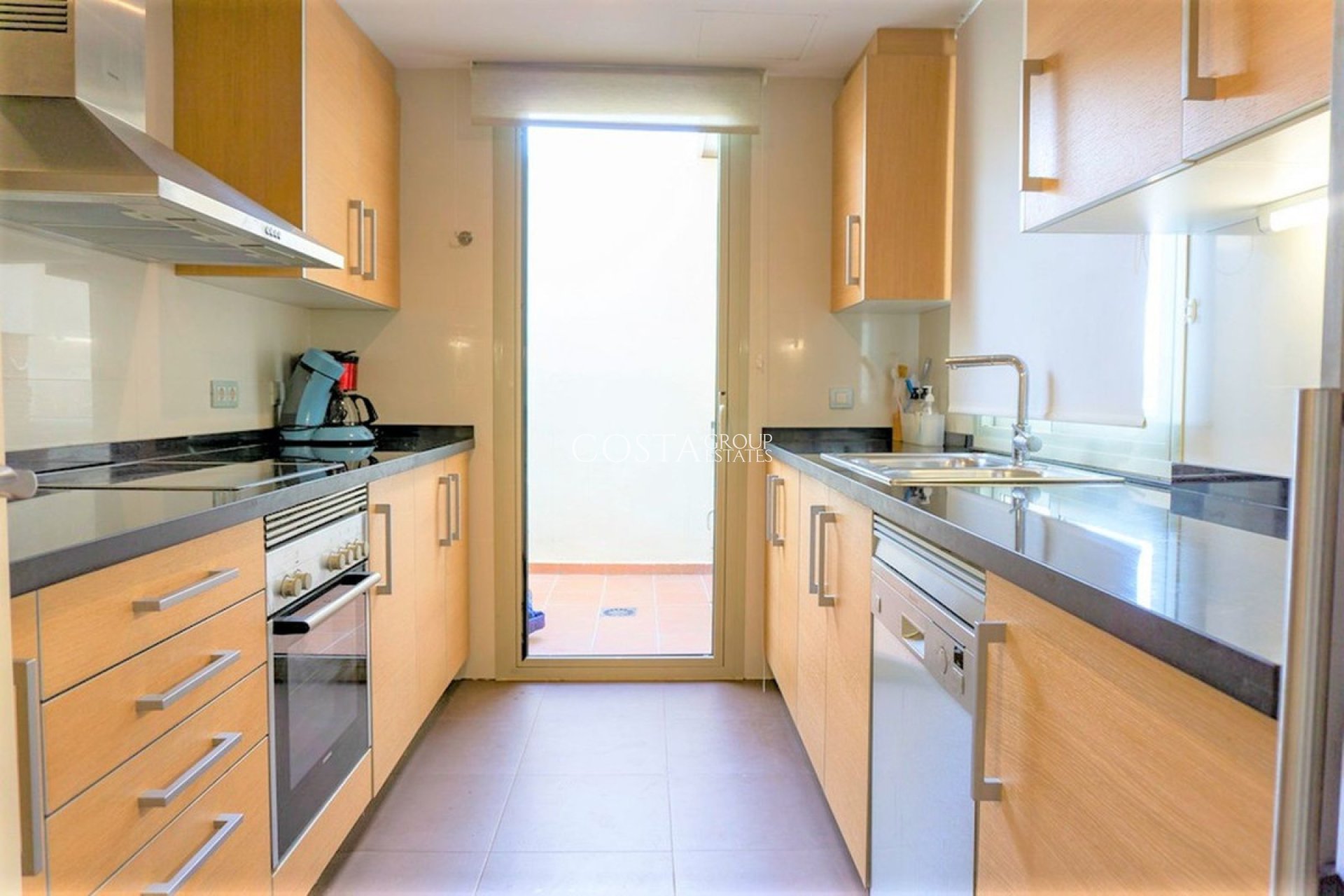 Resale - Villa -
Orihuela - Las Colinas Golf