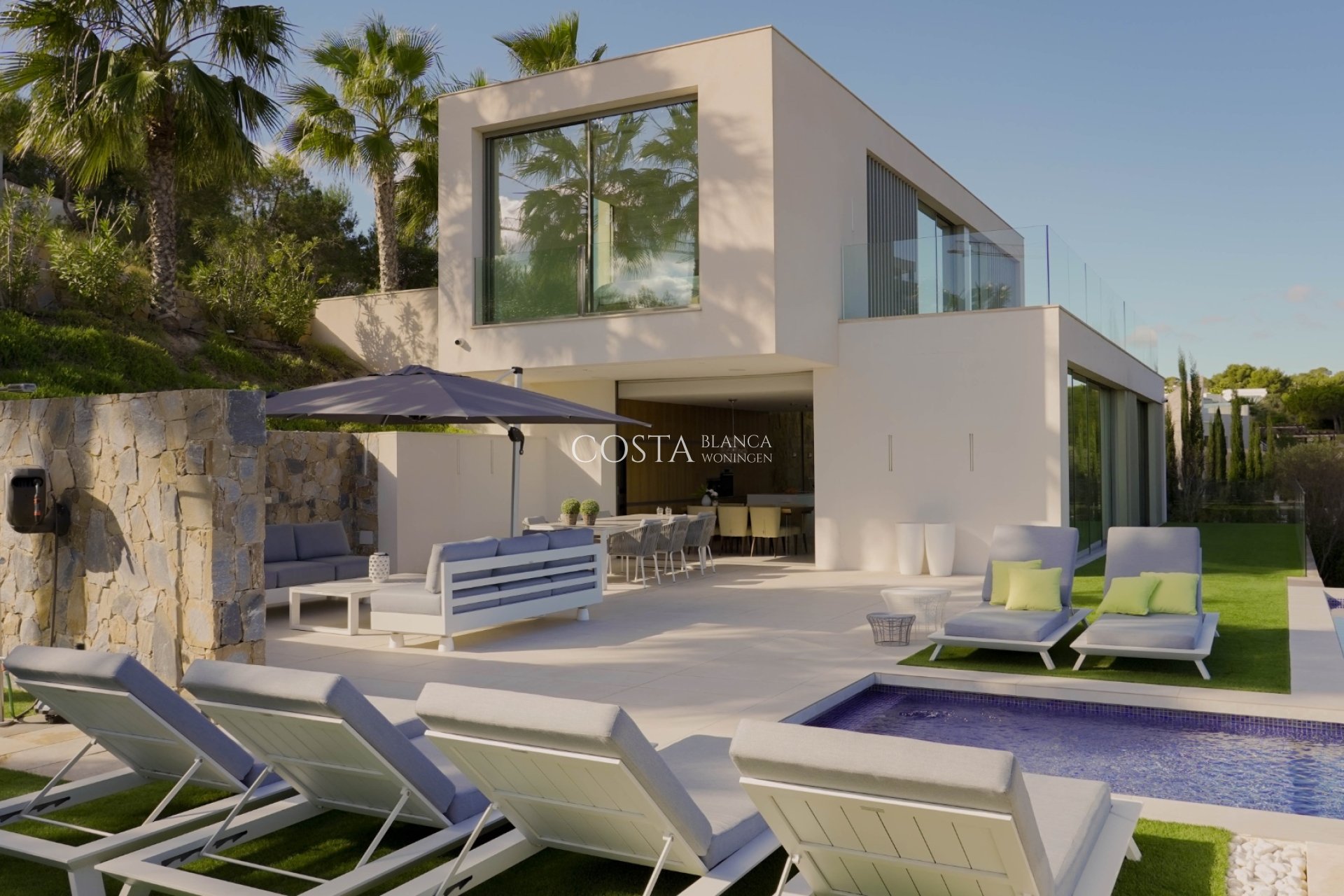 Resale - Villa -
Orihuela - Las Colinas Golf