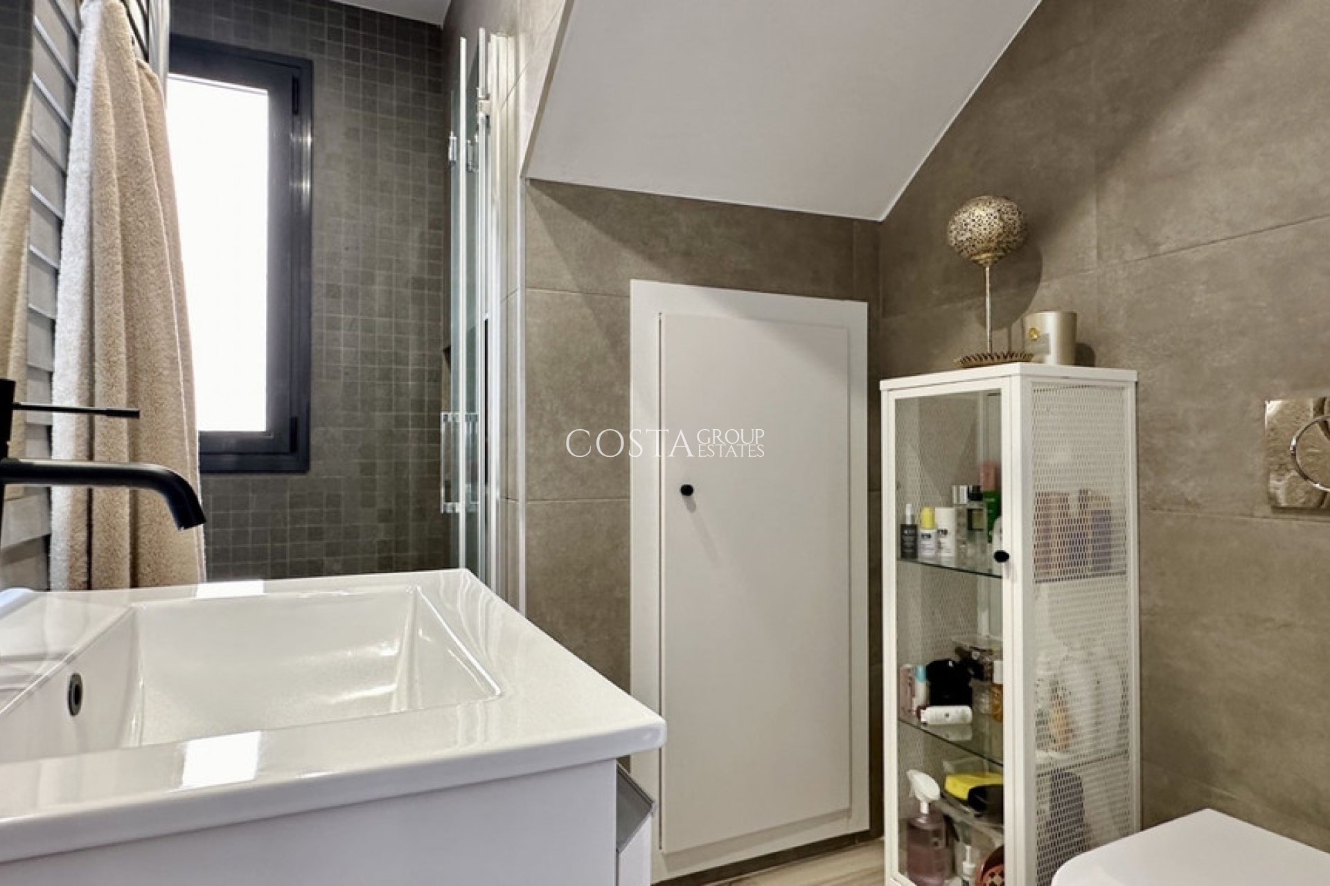 Resale - Villa -
Orihuela - Lomas de Cabo Roig