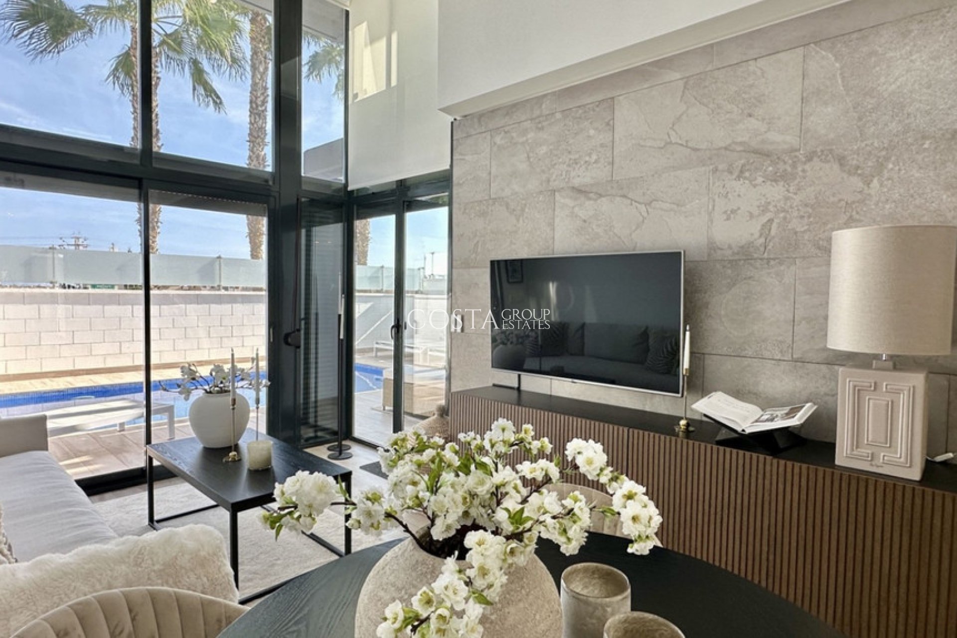 Resale - Villa -
Orihuela - Lomas de Cabo Roig