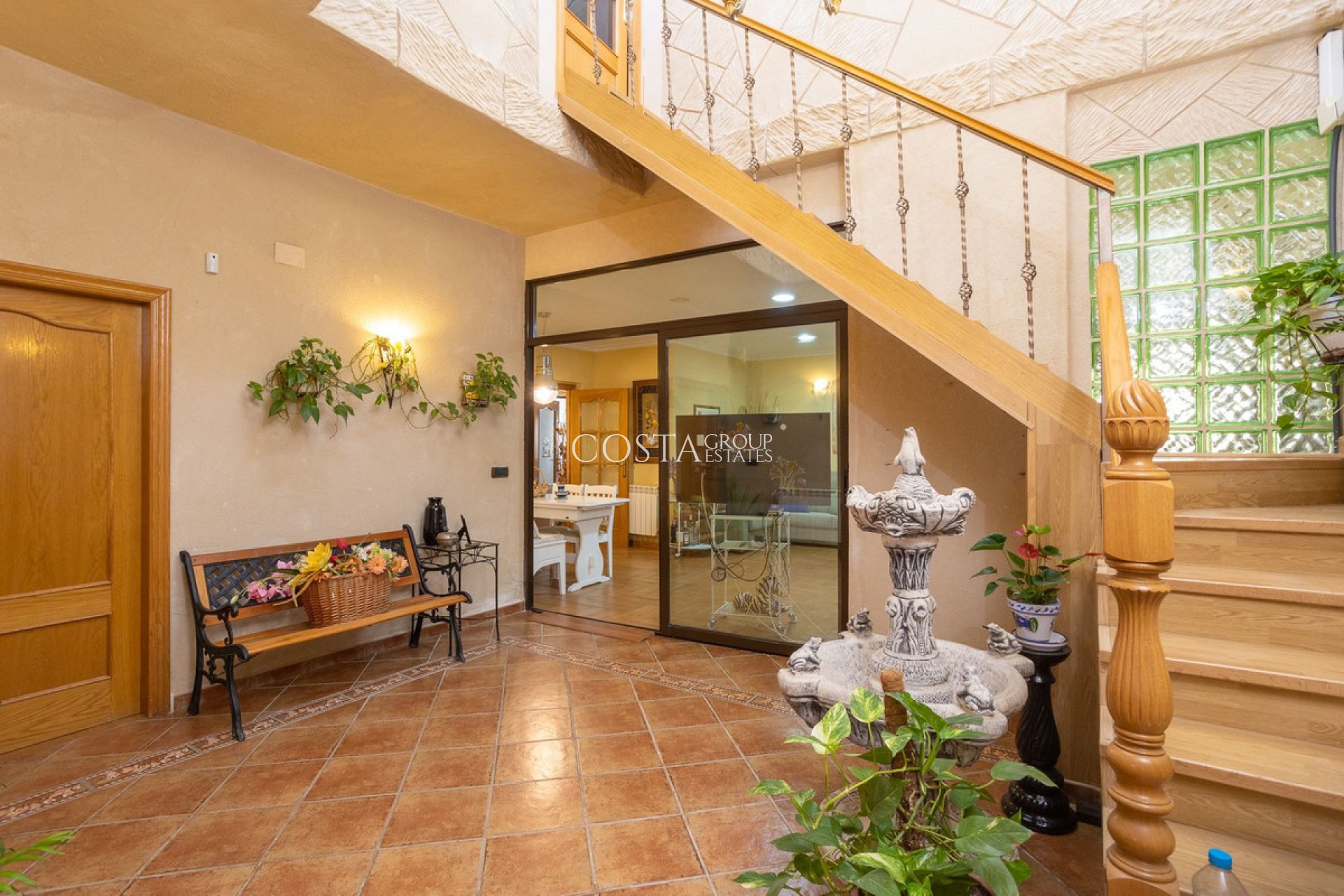 Resale - Villa -
Orihuela - Los Altos