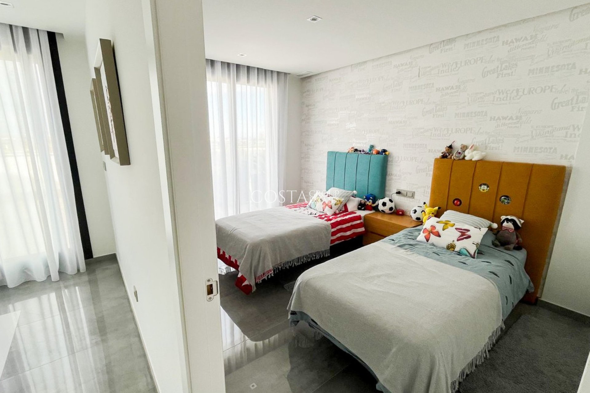 Resale - Villa -
Orihuela - Los Altos