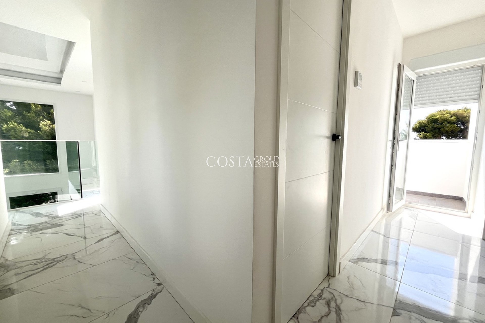 Resale - Villa -
Orihuela - Los Balcones