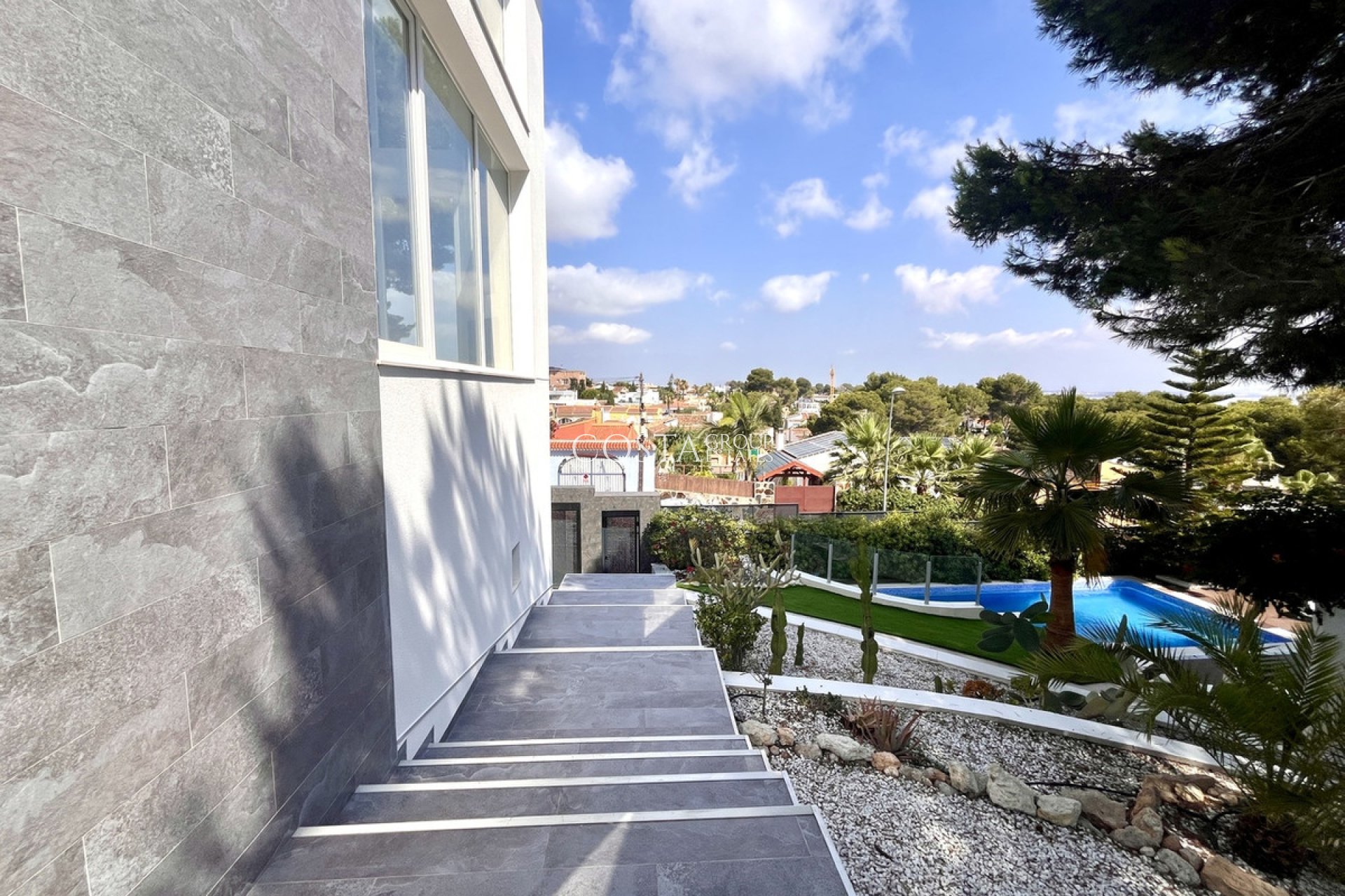 Resale - Villa -
Orihuela - Los Balcones